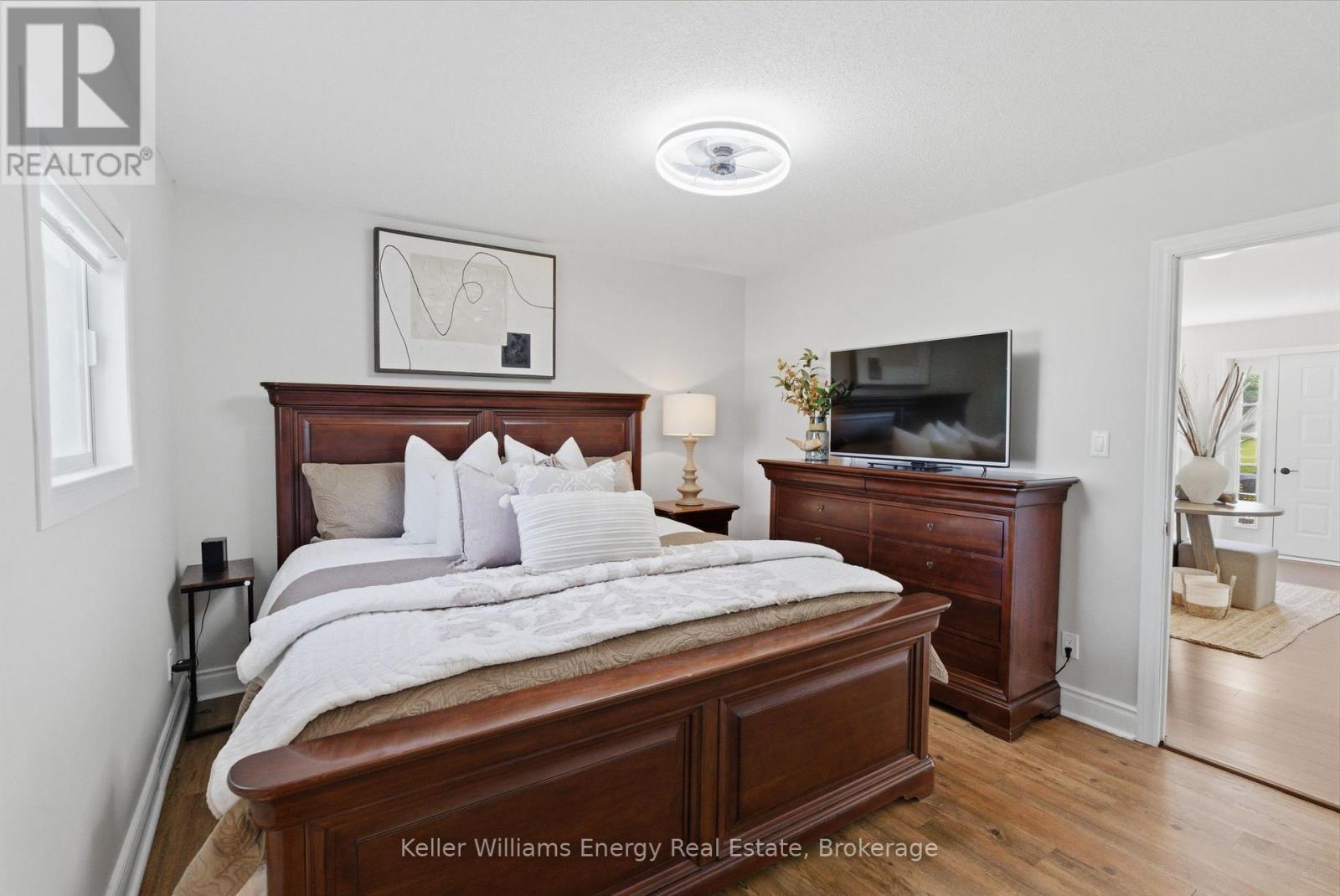 67 Edgewood Crescent, Scugog, ON - Indoor Photo Showing Bedroom