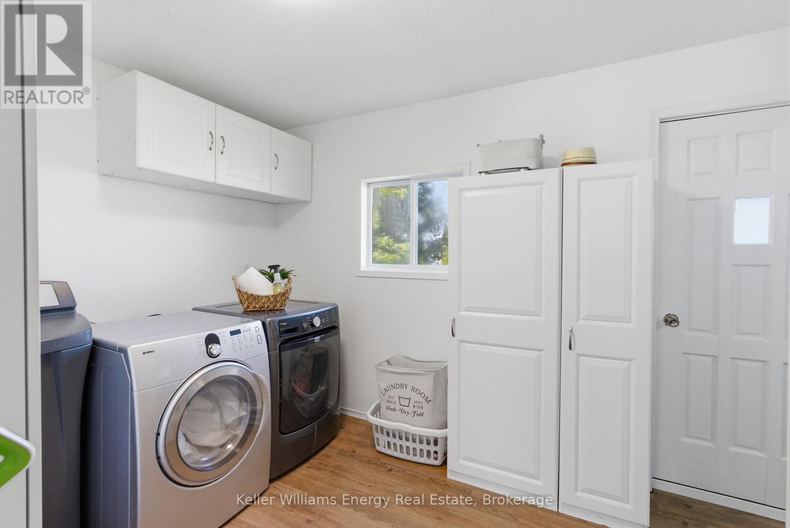 67 Edgewood Crescent, Scugog, ON - Indoor Photo Showing Laundry Room