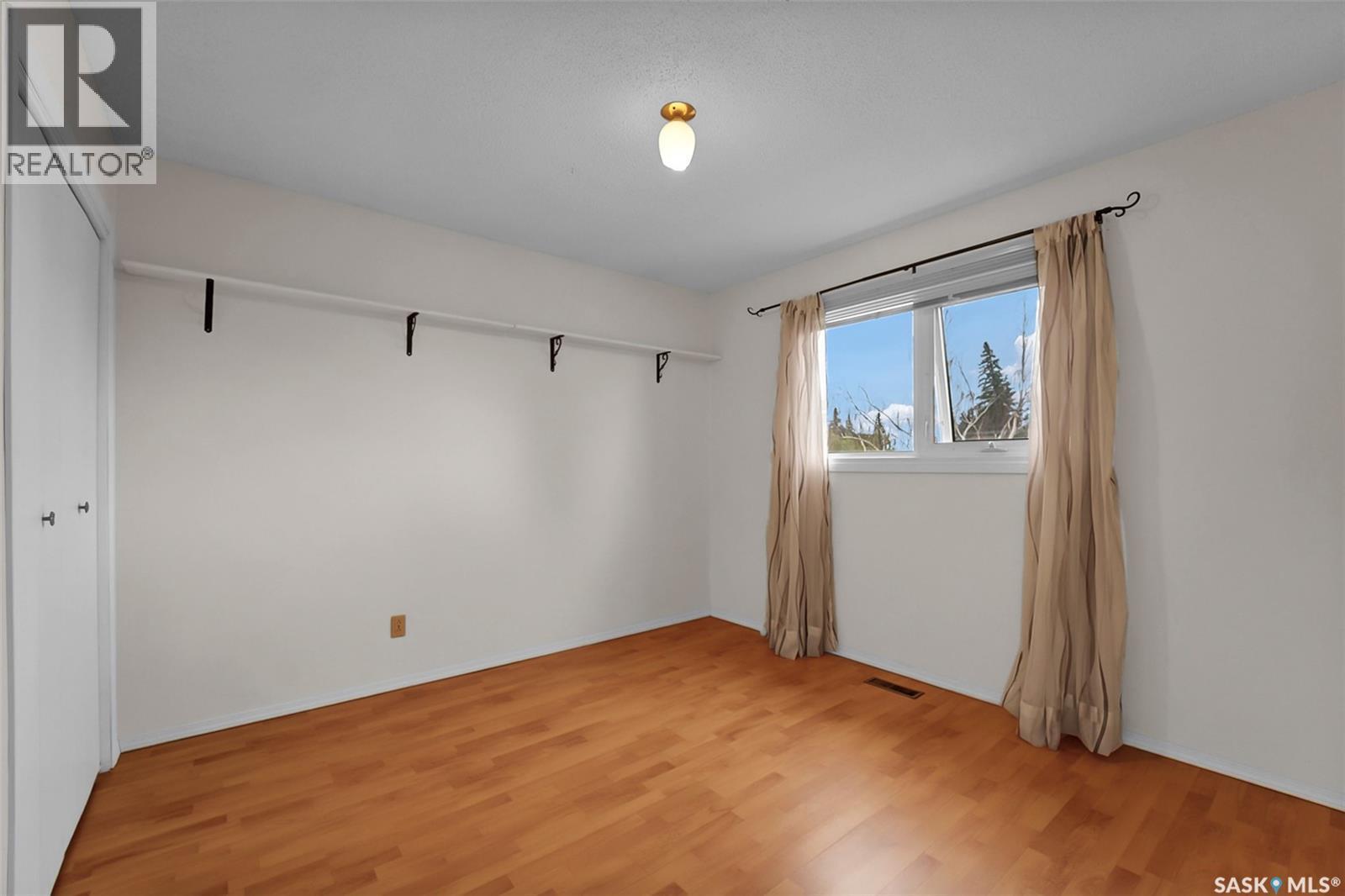 504 4Th Avenue W, Biggar, SK - Indoor Photo Showing Other Room