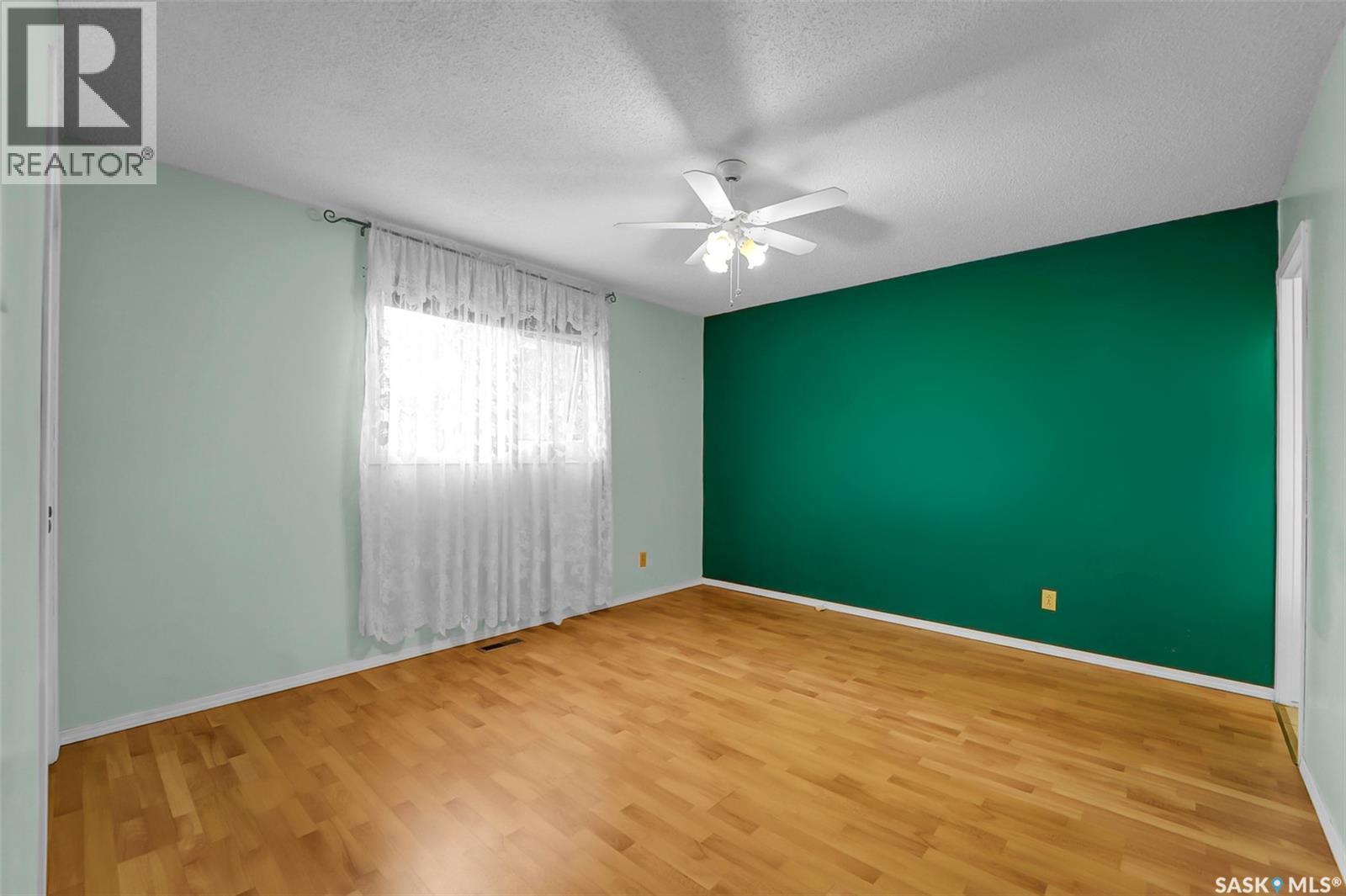 504 4Th Avenue W, Biggar, SK - Indoor Photo Showing Other Room