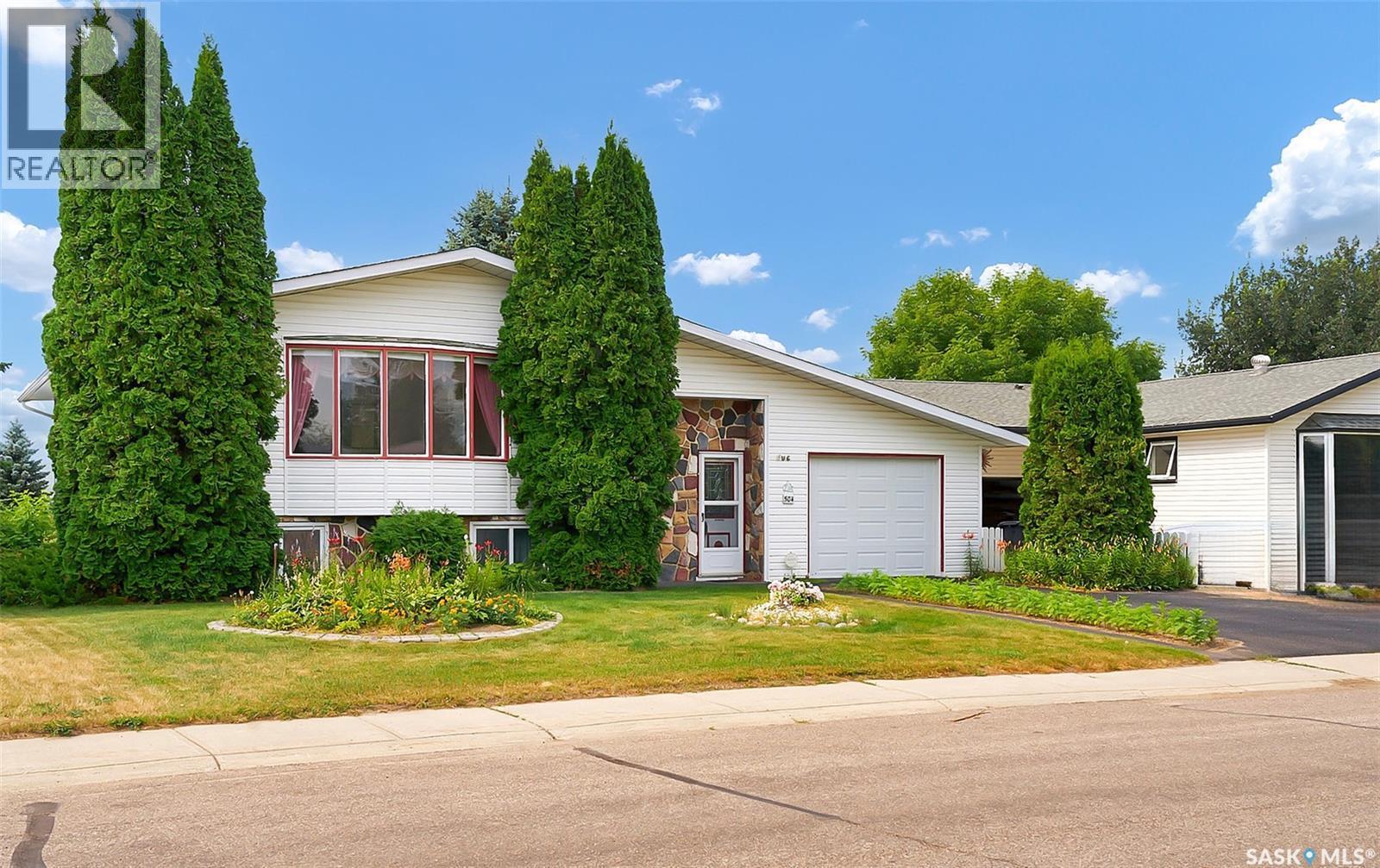504 4Th Avenue W, Biggar, SK - Outdoor