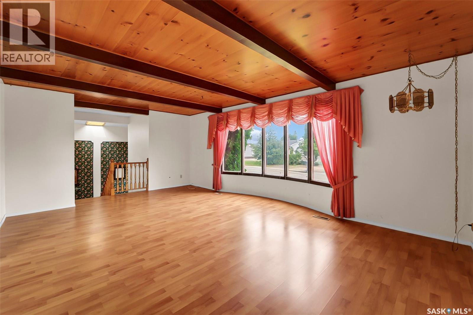 504 4Th Avenue W, Biggar, SK - Indoor Photo Showing Other Room