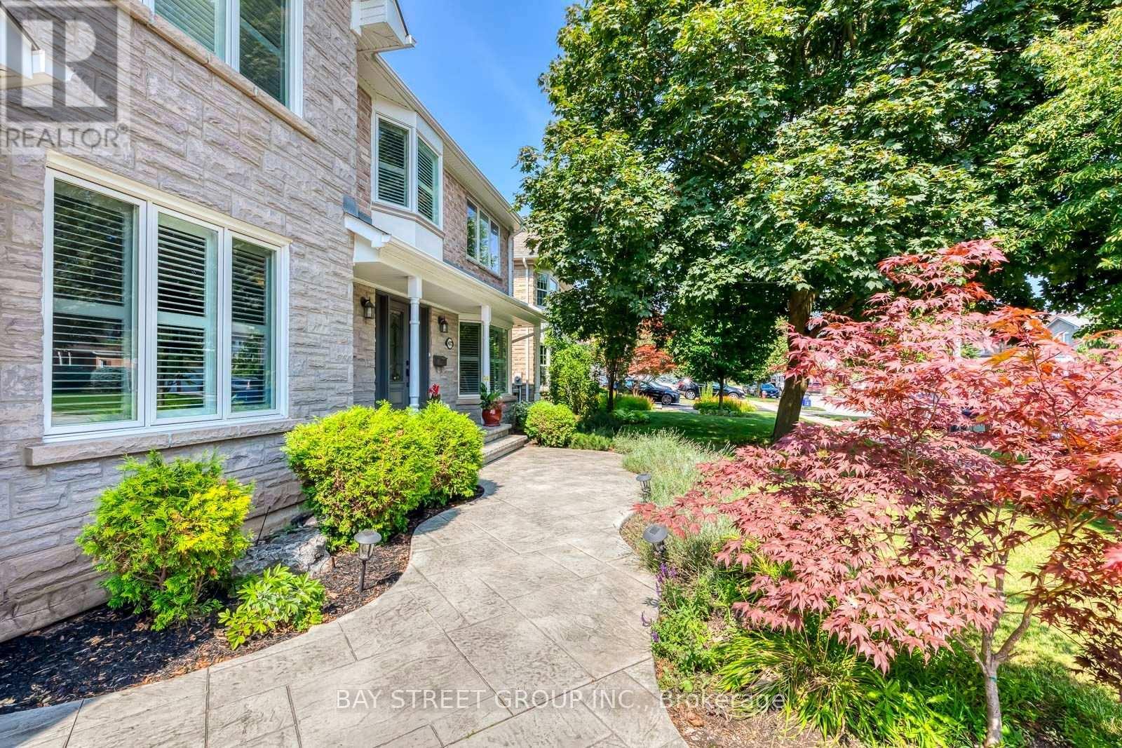 4177 Millcroft Park Drive, Burlington, ON - Outdoor