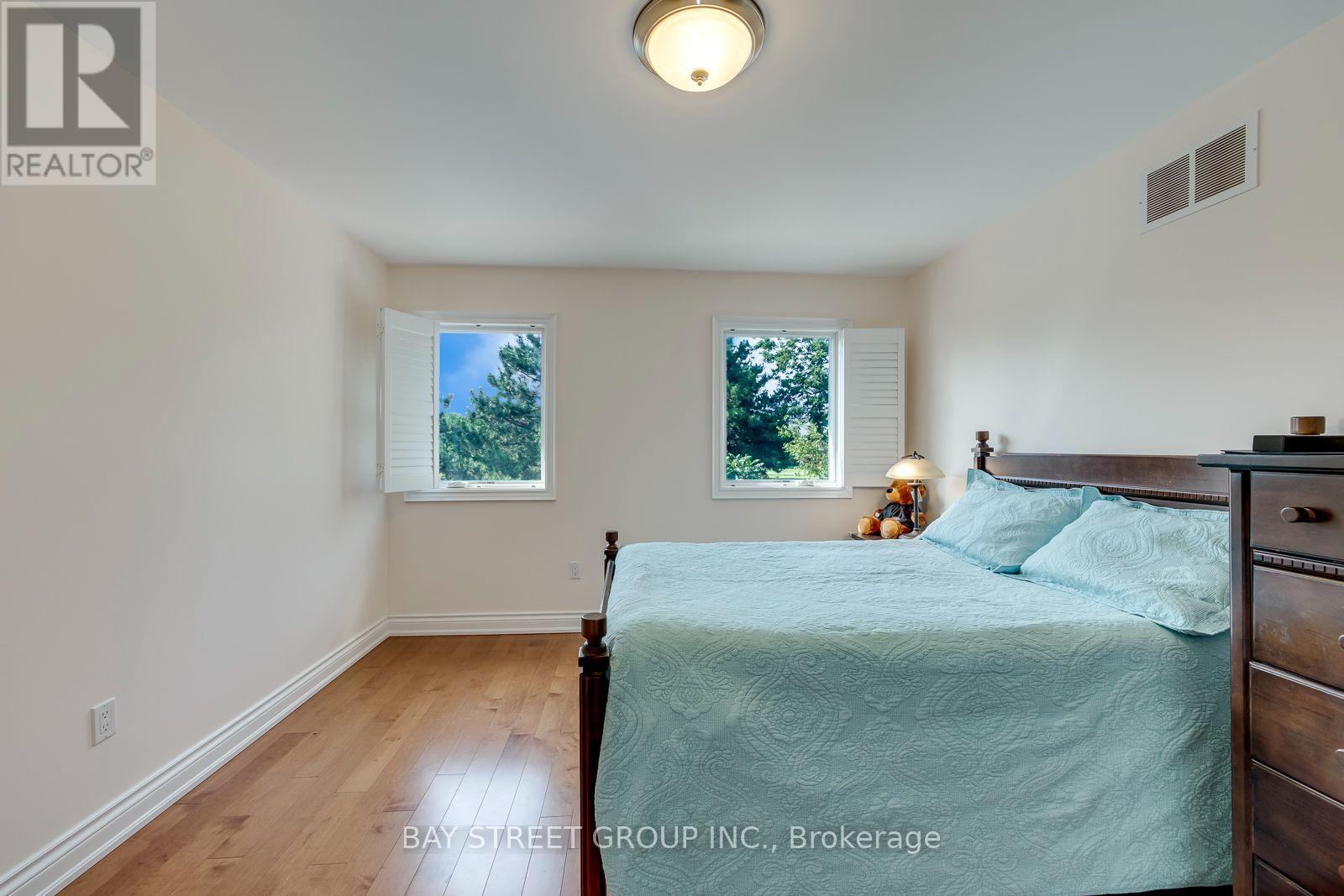 4177 Millcroft Park Drive, Burlington, ON - Indoor Photo Showing Bedroom