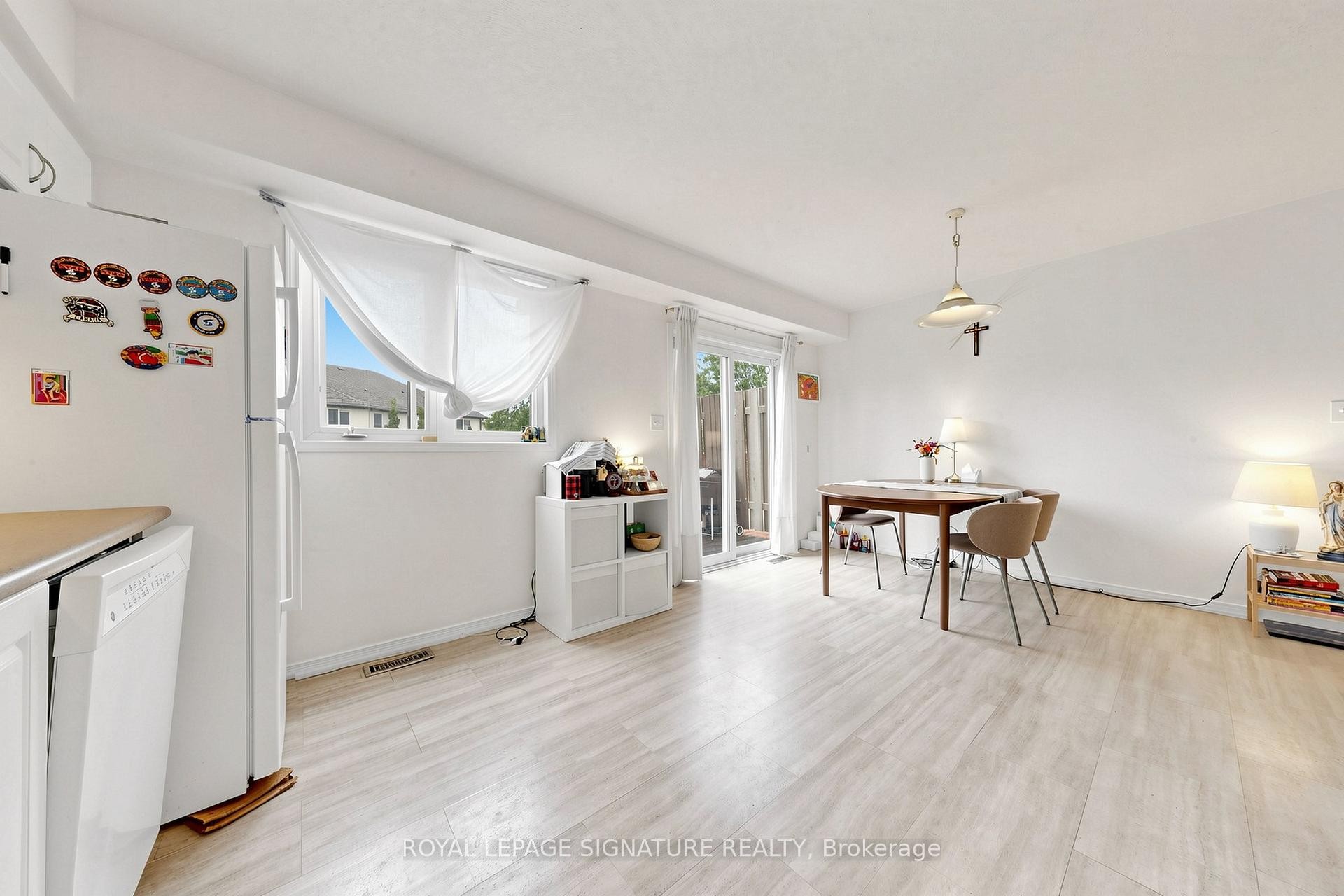 A5-110 Activa Avenue, Kitchener, ON - Indoor