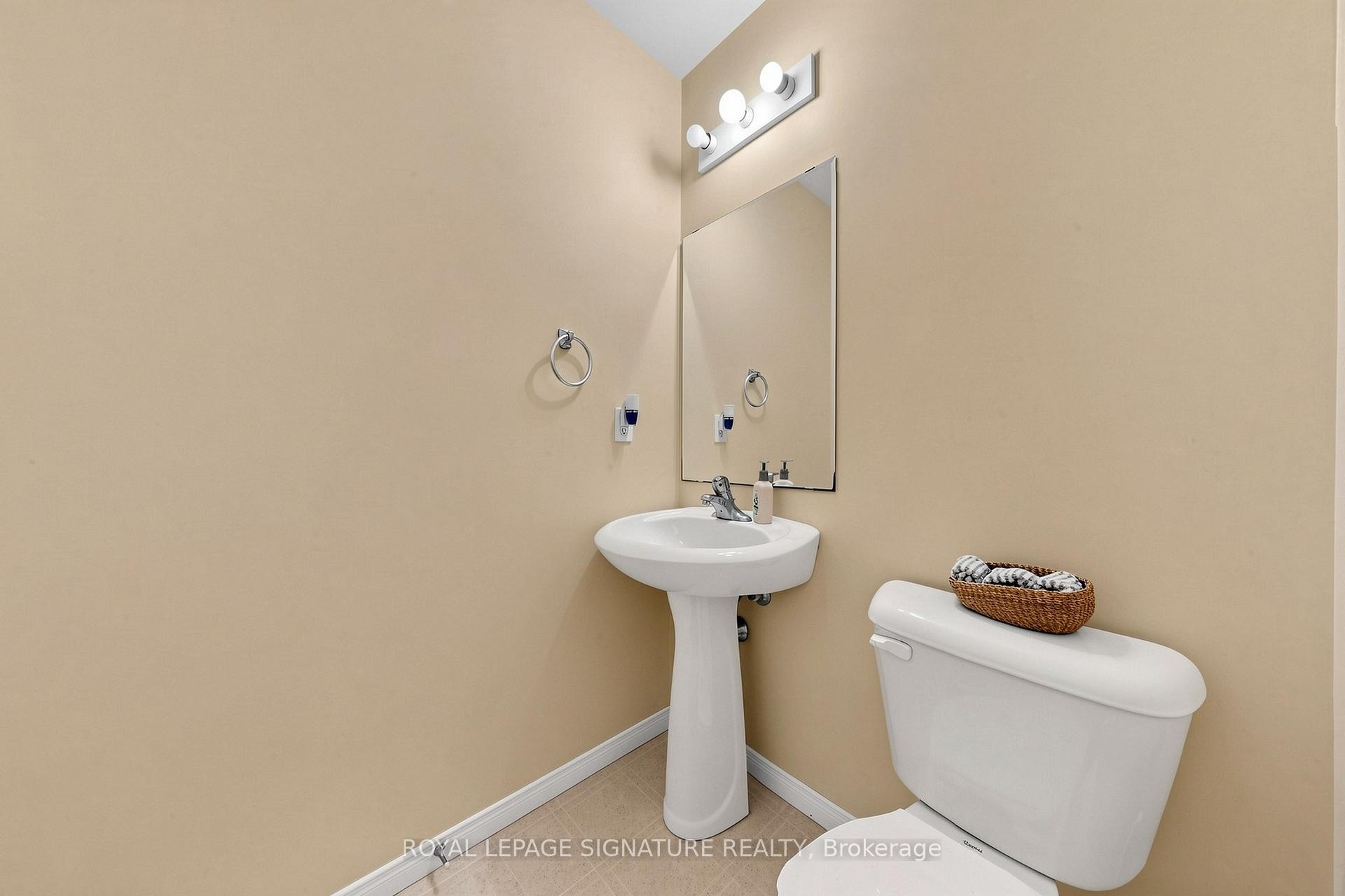 A5-110 Activa Avenue, Kitchener, ON - Indoor Photo Showing Bathroom
