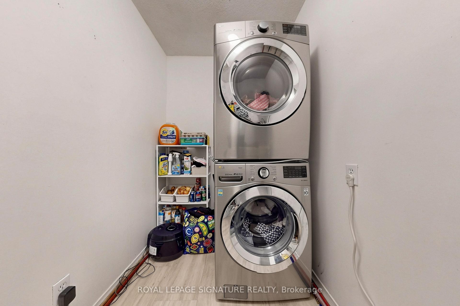 A5-110 Activa Avenue, Kitchener, ON - Indoor Photo Showing Laundry Room