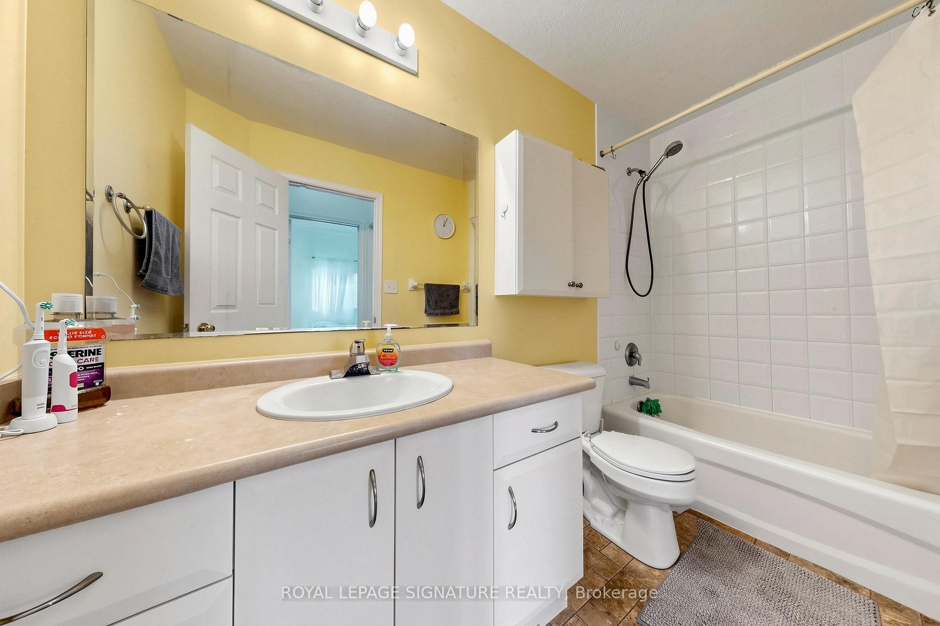 A5-110 Activa Avenue, Kitchener, ON - Indoor Photo Showing Bathroom