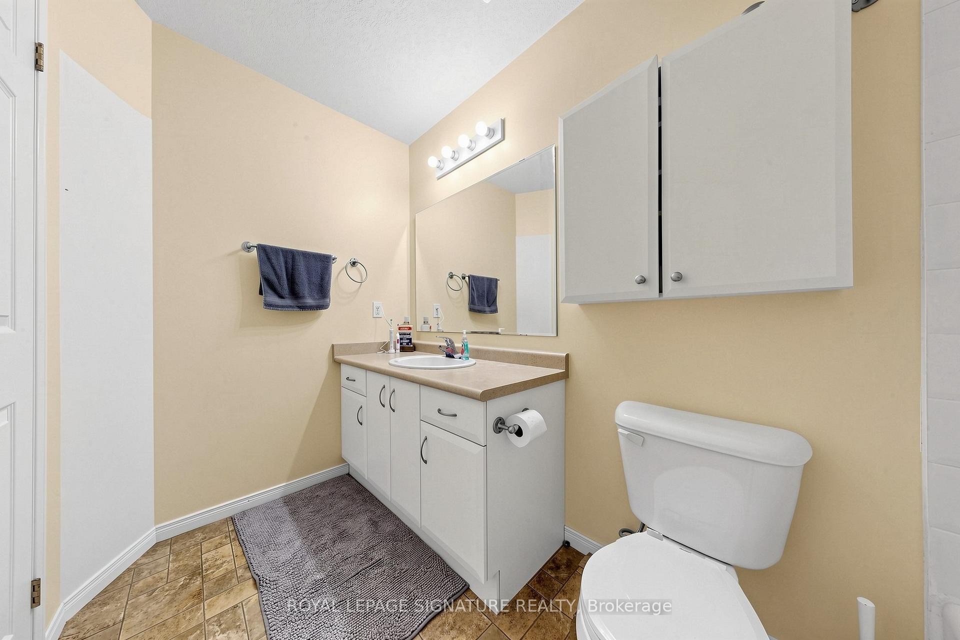 A5-110 Activa Avenue, Kitchener, ON - Indoor Photo Showing Bathroom