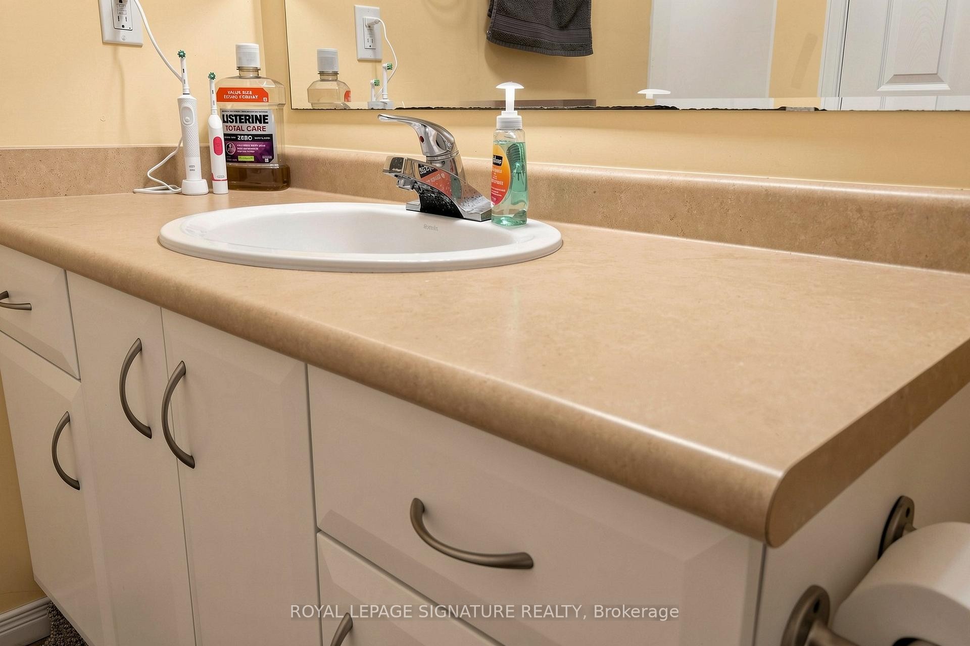 A5-110 Activa Avenue, Kitchener, ON - Indoor Photo Showing Bathroom