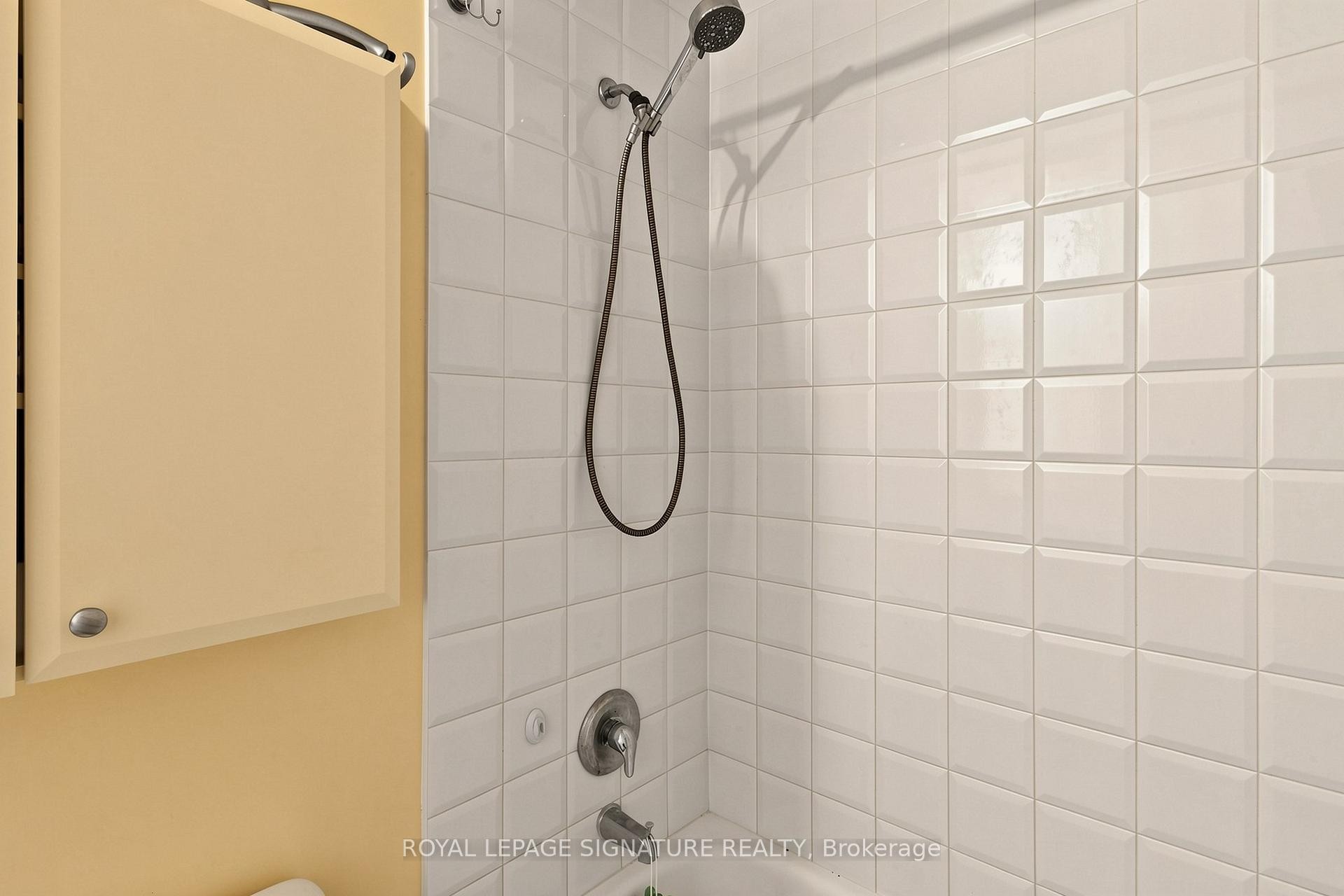 A5-110 Activa Avenue, Kitchener, ON - Indoor Photo Showing Bathroom
