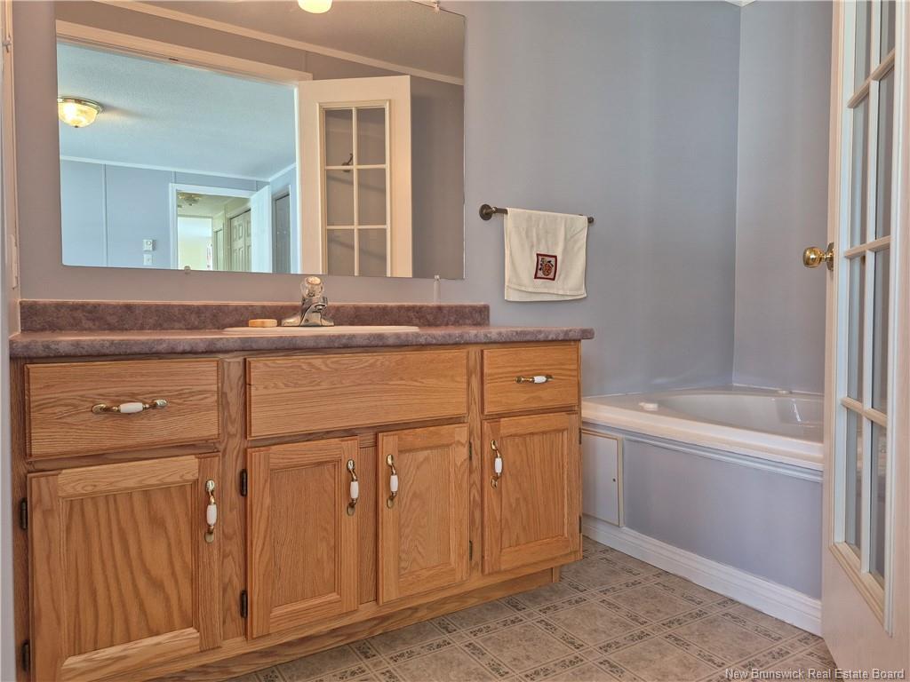 53 Jacob St, Fredericton, NB