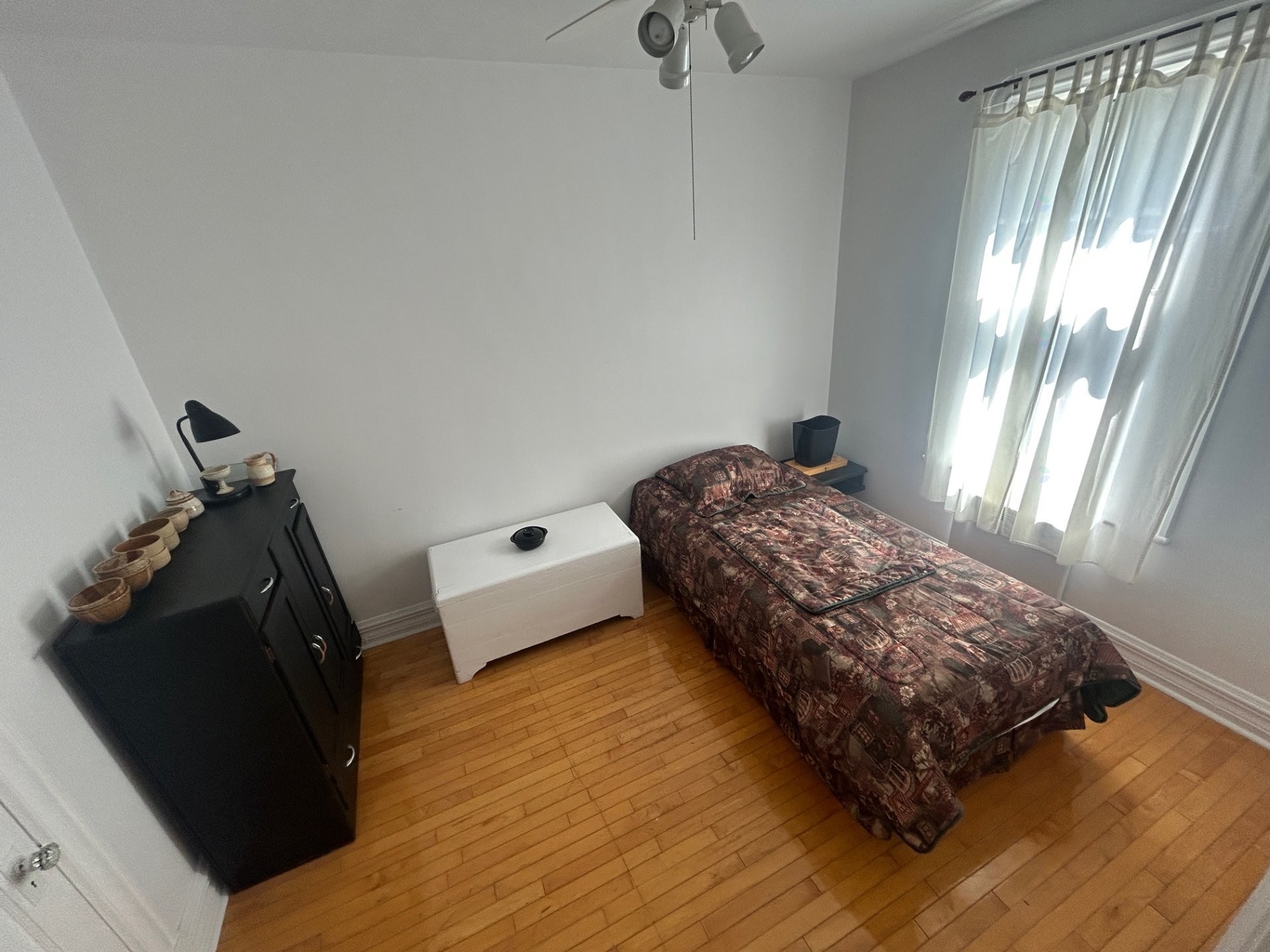 Chambre à coucher - 6030 Rue De La Roche, Montréal (Rosemont/La Petite-Patrie), QC - Indoor Photo Showing Bedroom