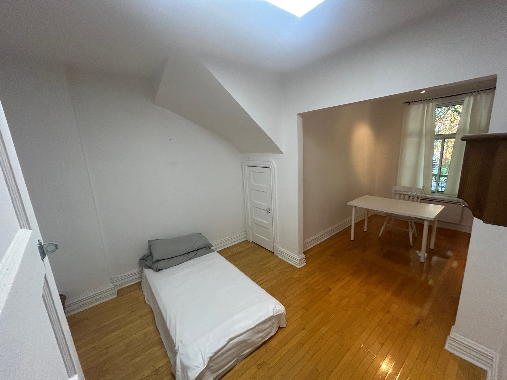 Chambre à coucher - 6030 Rue De La Roche, Montréal (Rosemont/La Petite-Patrie), QC - Indoor Photo Showing Other Room