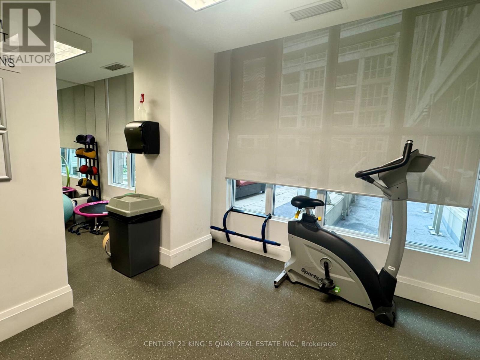 1233 - 38 Grand Magazine Street, Toronto, ON - Indoor Photo Showing Other Room