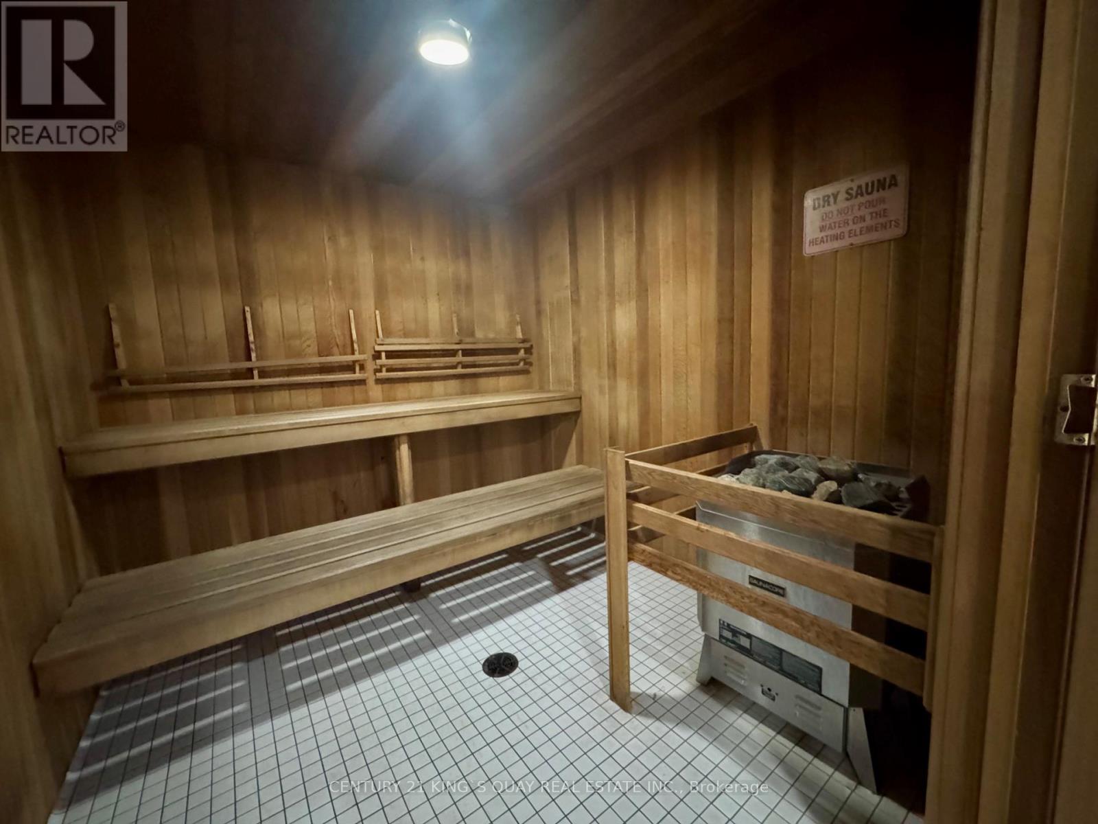 1233 - 38 Grand Magazine Street, Toronto, ON - Indoor Photo Showing Other Room