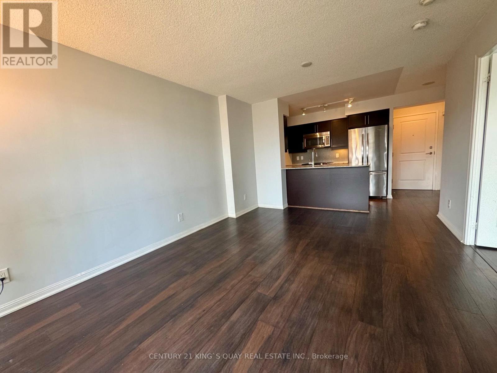 1233 - 38 Grand Magazine Street, Toronto, ON - Indoor Photo Showing Kitchen