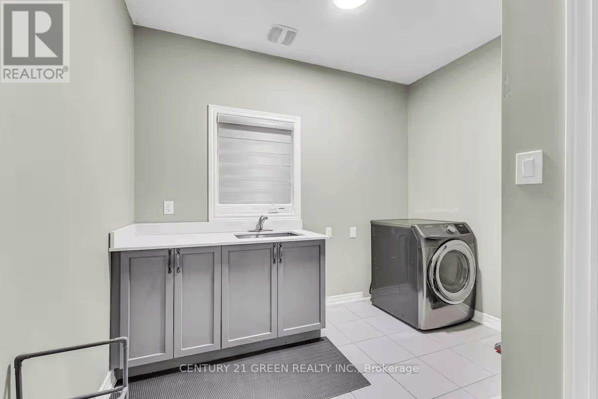 5 Sunset Way, Thorold, ON - Indoor Photo Showing Laundry Room