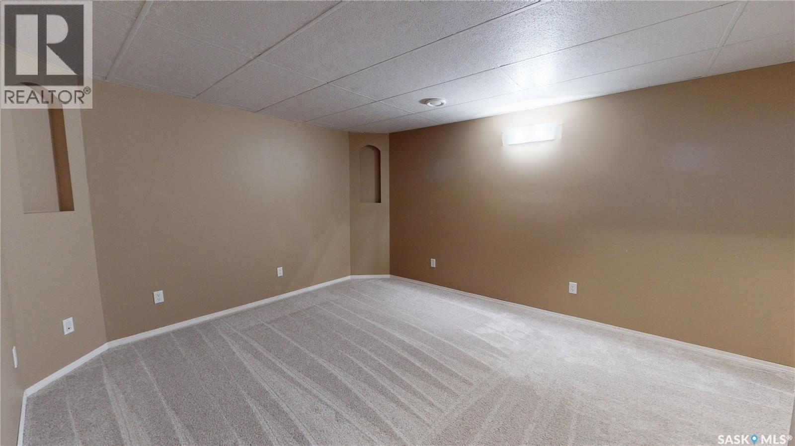 13 809 Kristjanson Road, Saskatoon, SK - Indoor