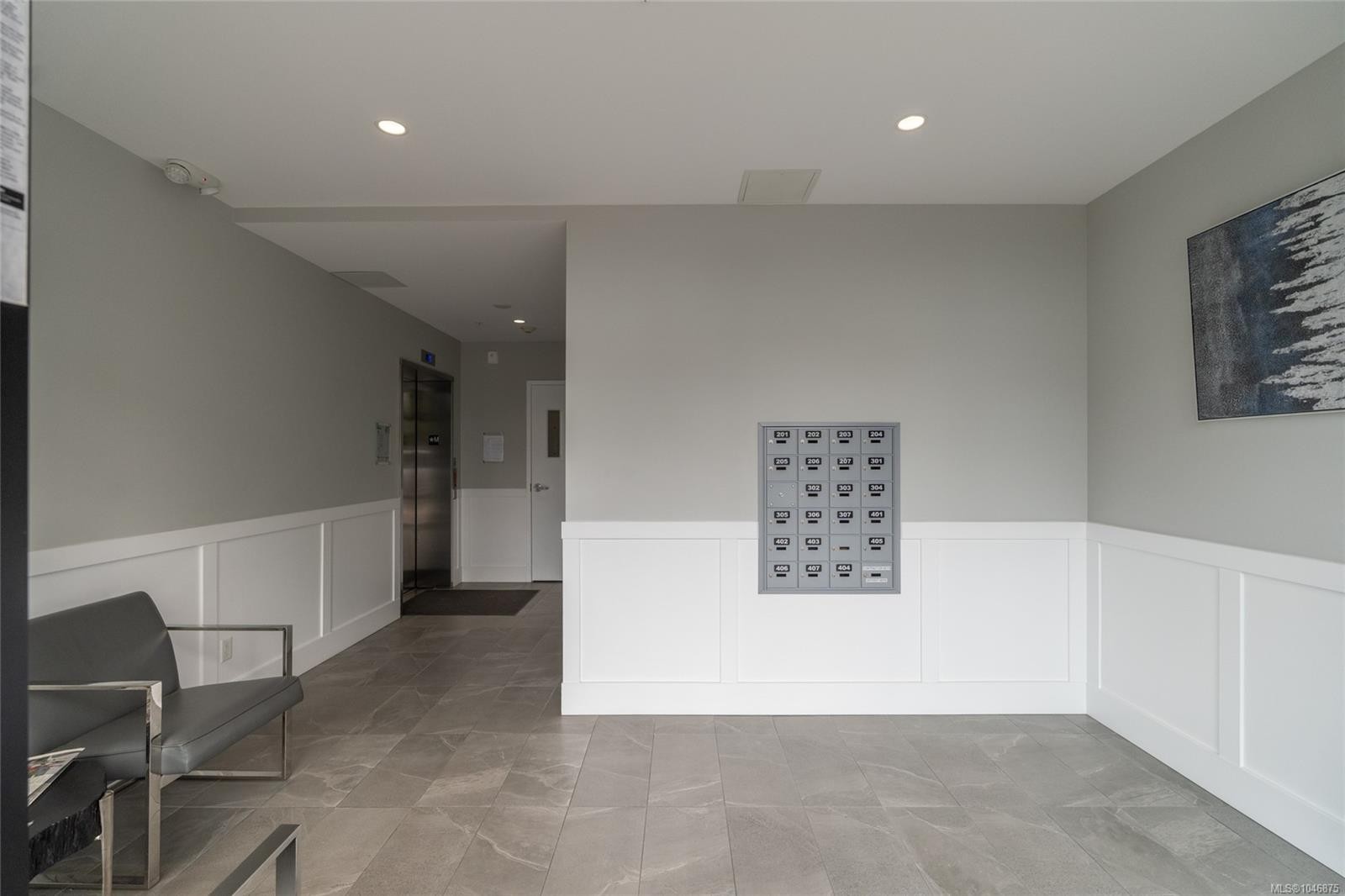 #302-2526 Bevan Ave, Sidney, BC - Indoor Photo Showing Other Room