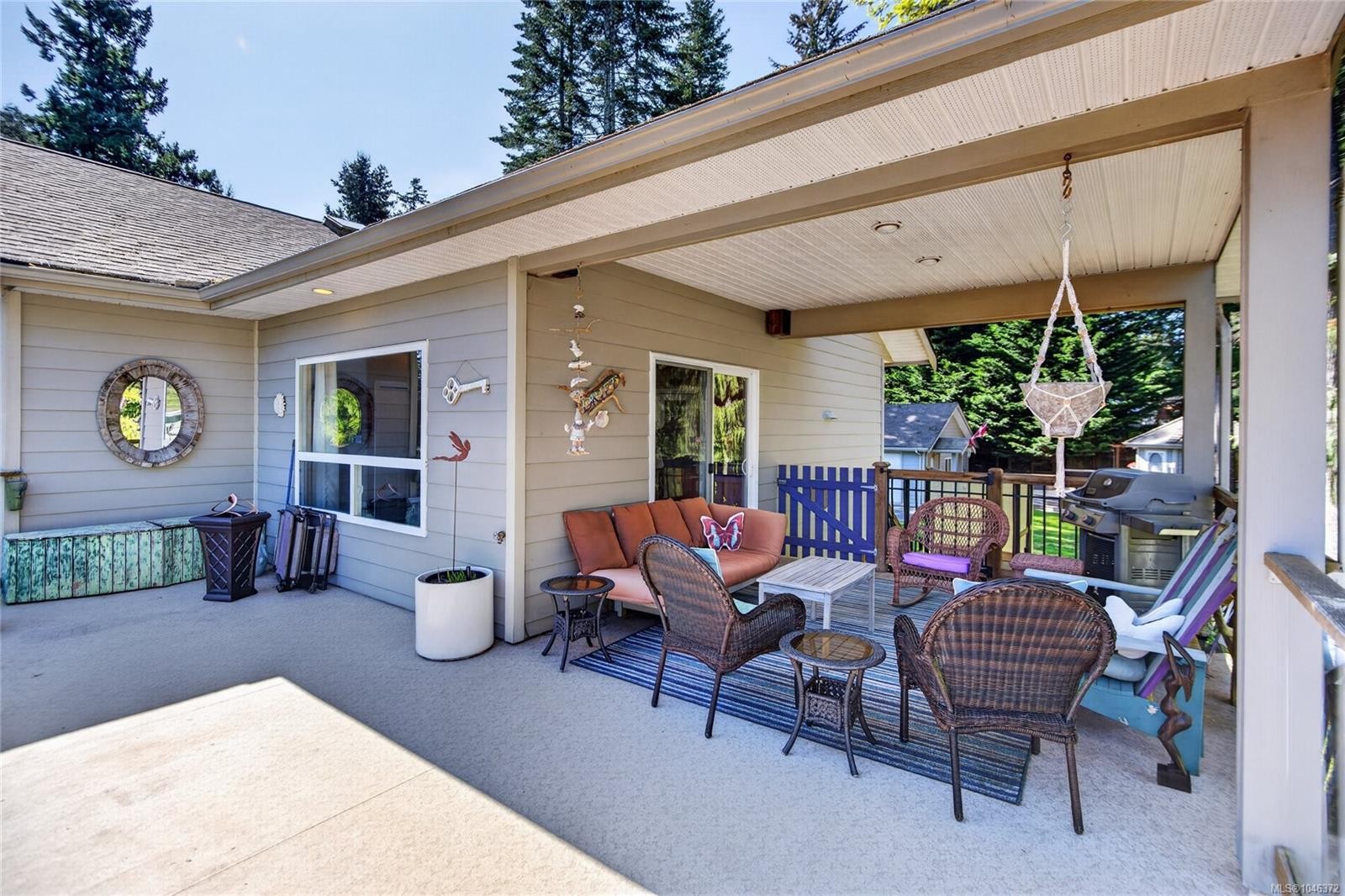 4594 Maple Guard Dr, Bowser, BC