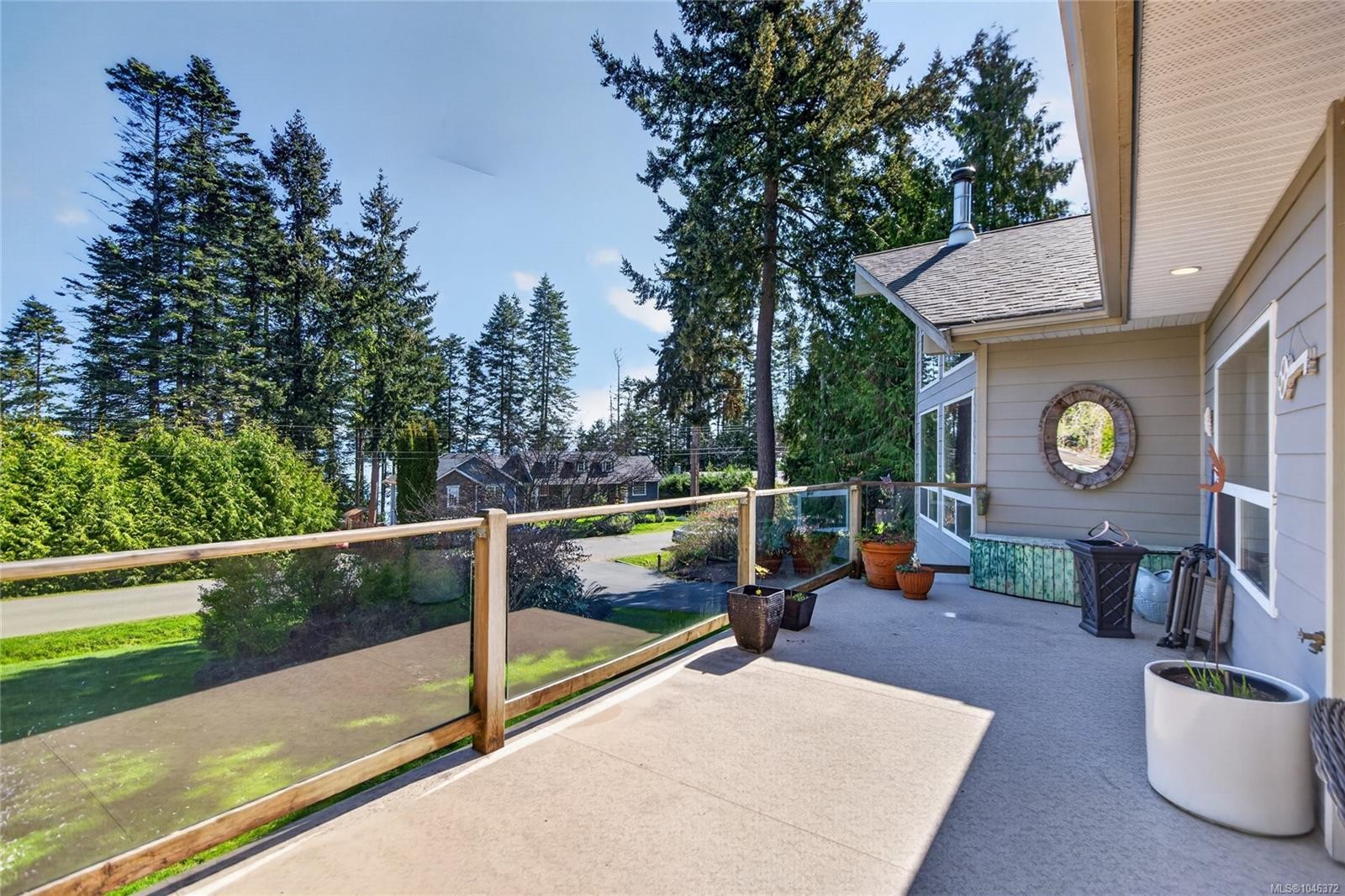 4594 Maple Guard Dr, Bowser, BC