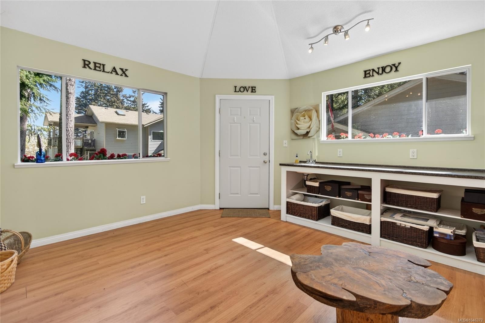 4594 Maple Guard Dr, Bowser, BC