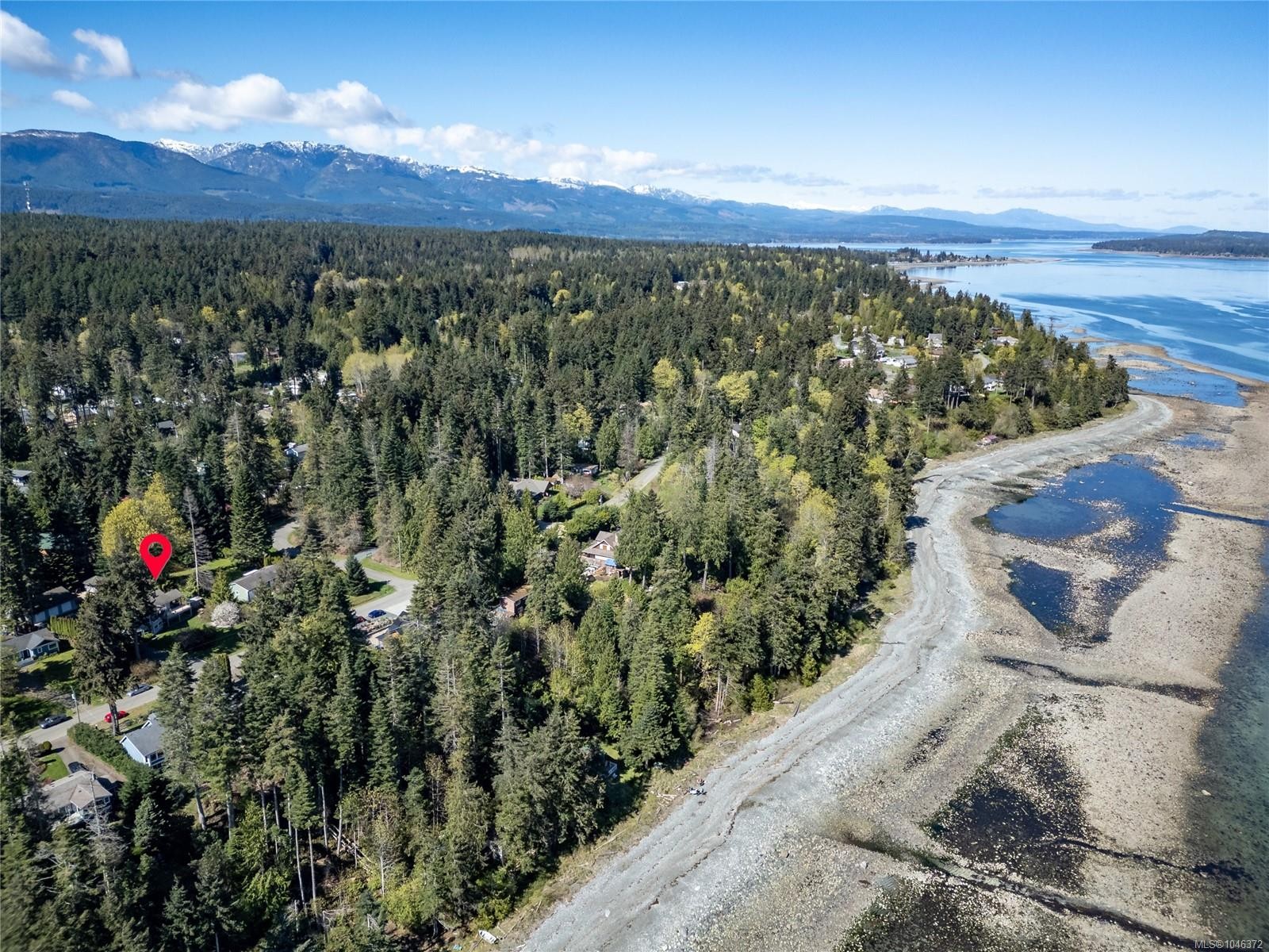4594 Maple Guard Dr, Bowser, BC