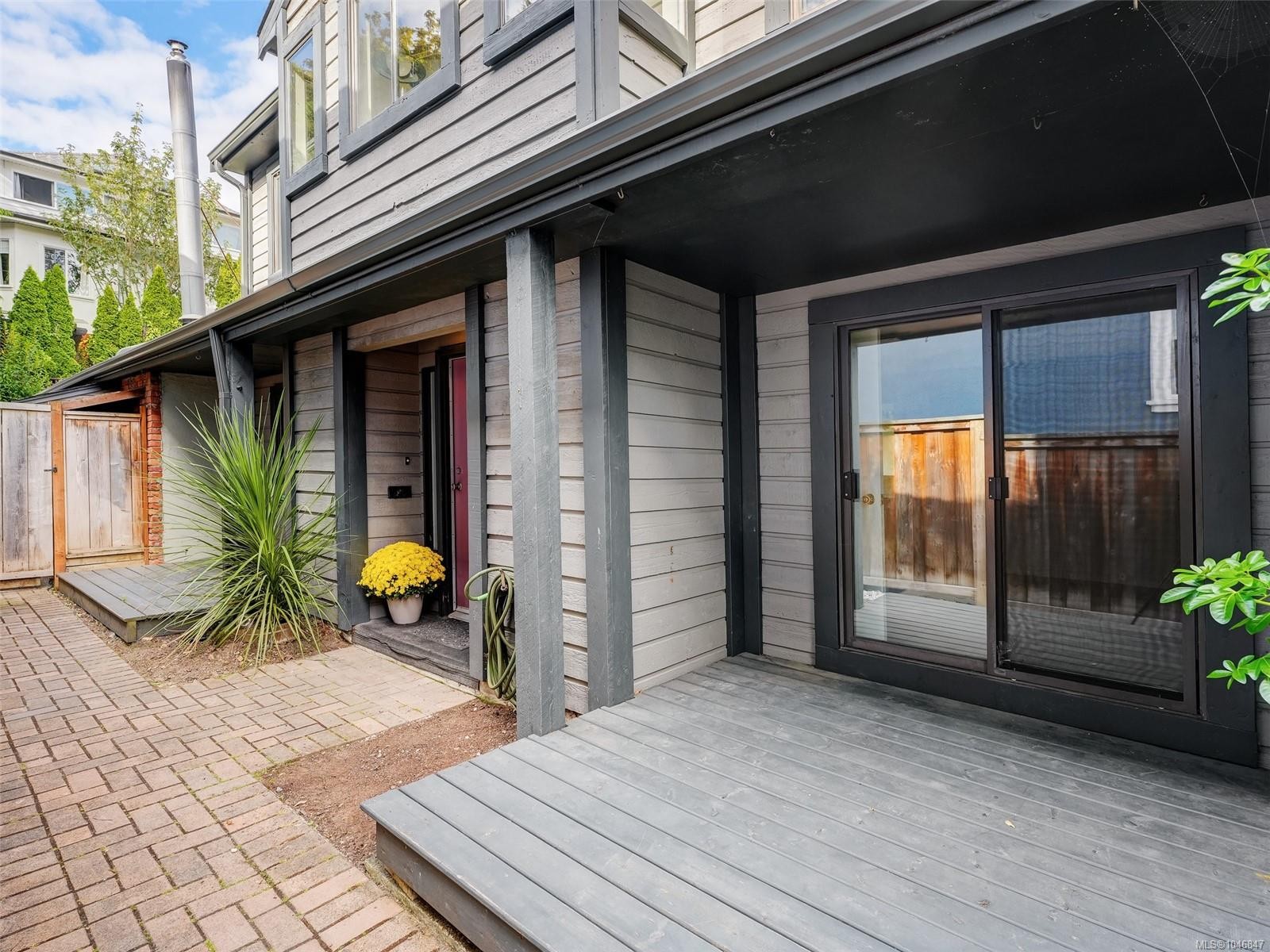 111 Michigan St, Victoria, BC
