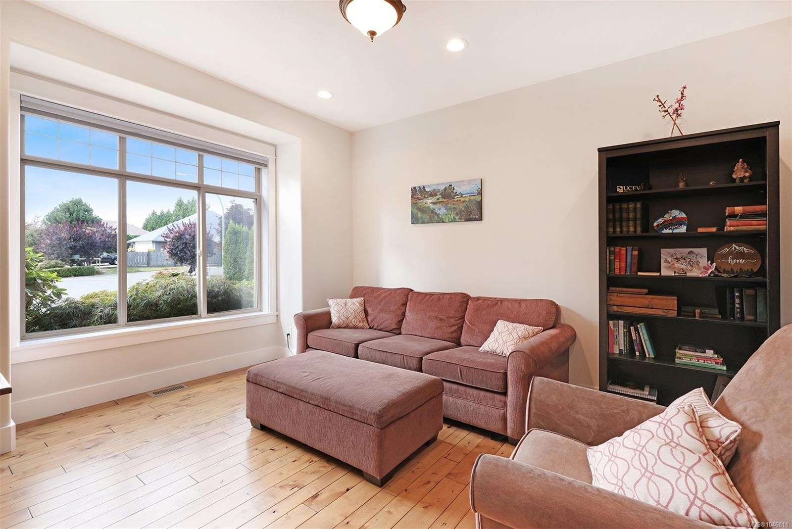 1302 Ocean View Ave, Comox, BC