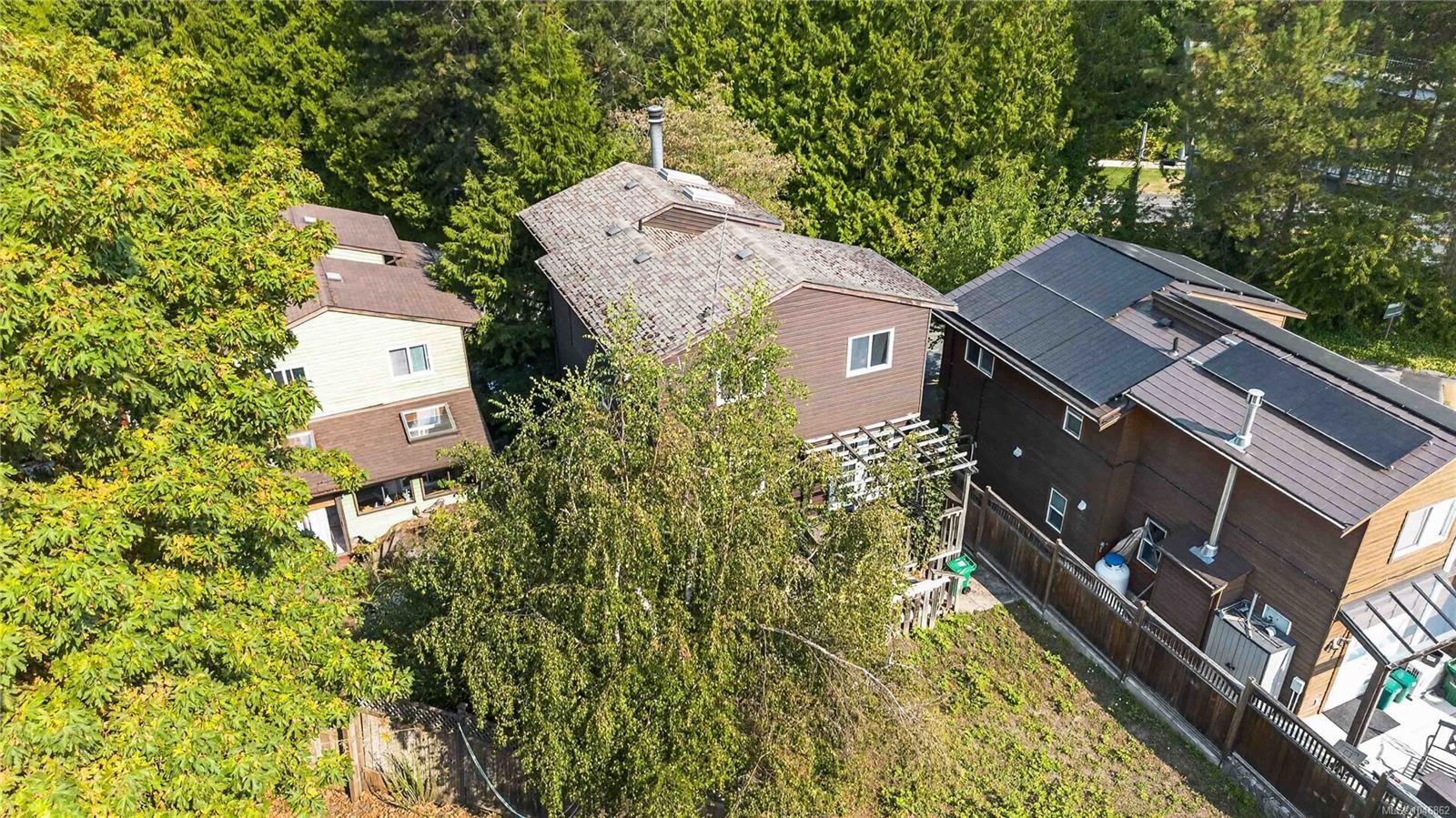 4 Demos Pl, View Royal, BC