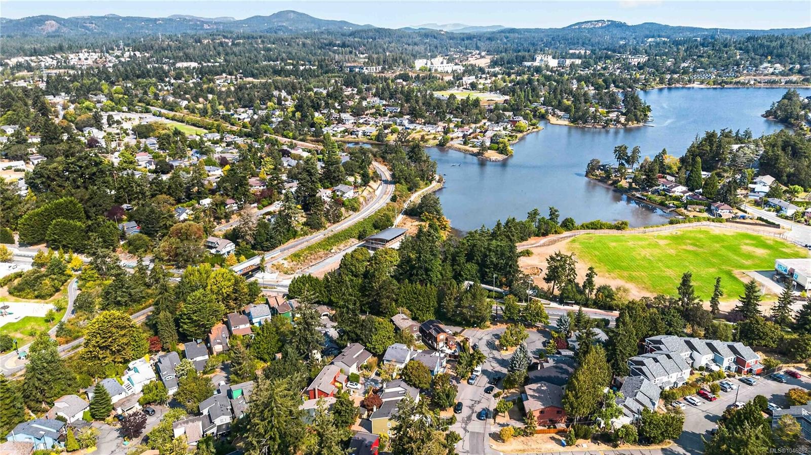 4 Demos Pl, View Royal, BC