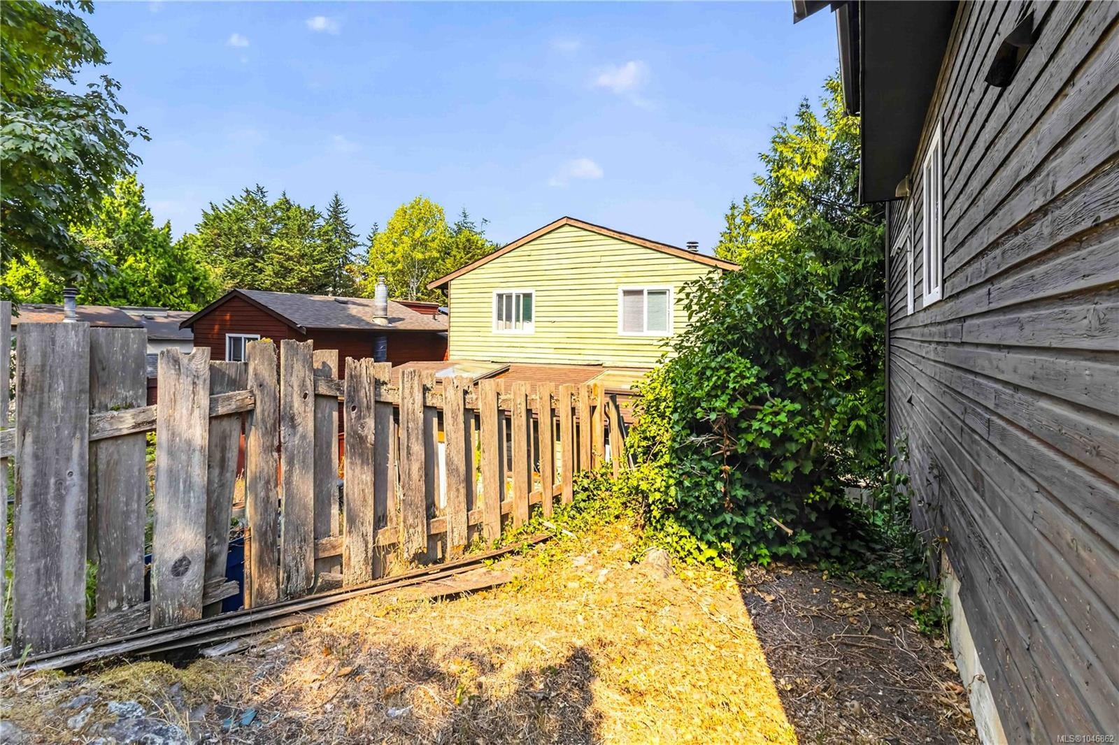 4 Demos Pl, View Royal, BC