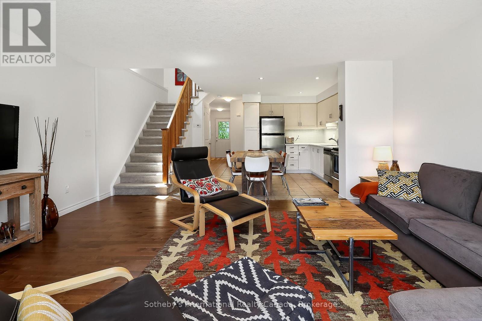 49 Silver Glen Boulevard, Collingwood, ON - Indoor Photo Showing Living Room