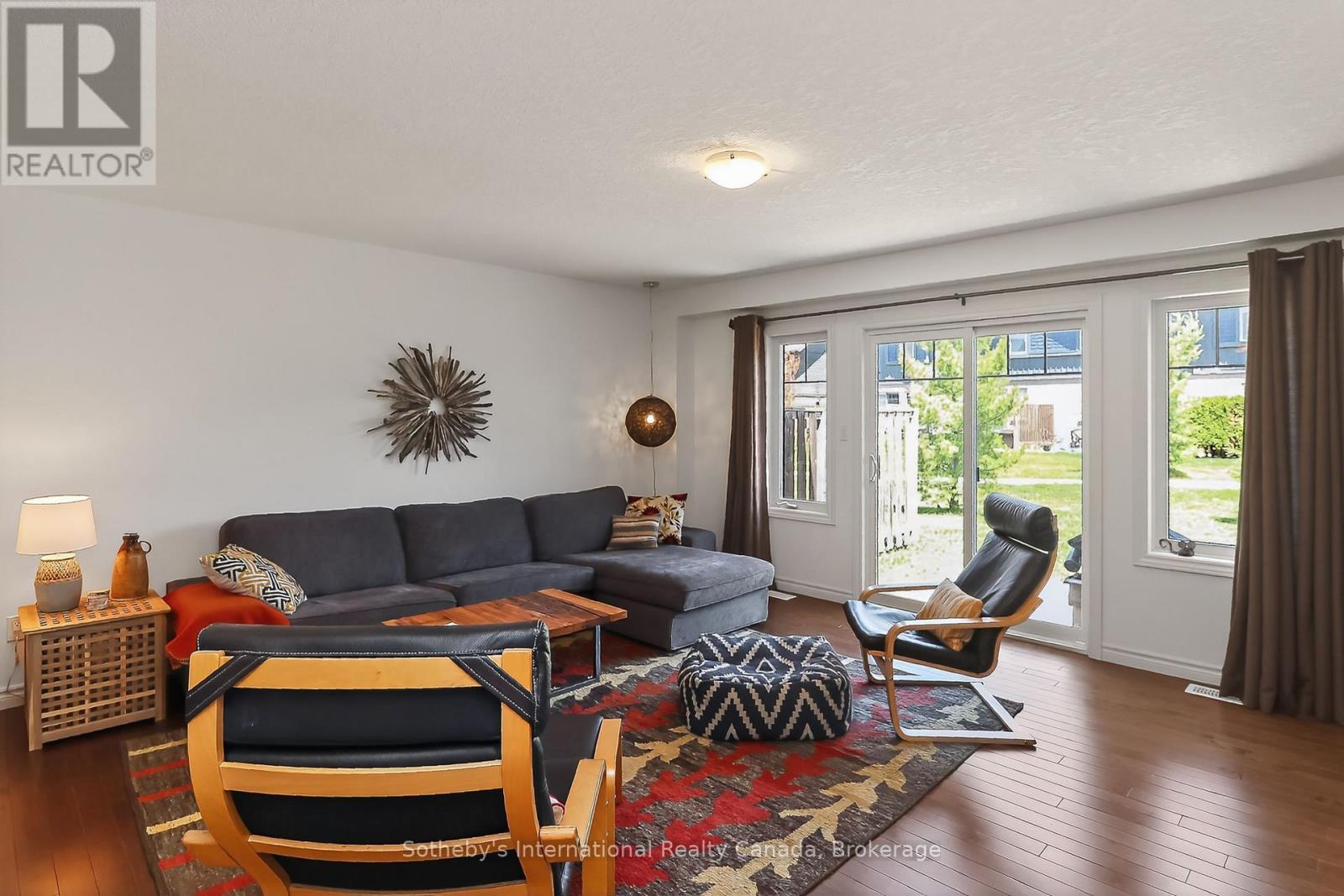 49 Silver Glen Boulevard, Collingwood, ON - Indoor Photo Showing Living Room