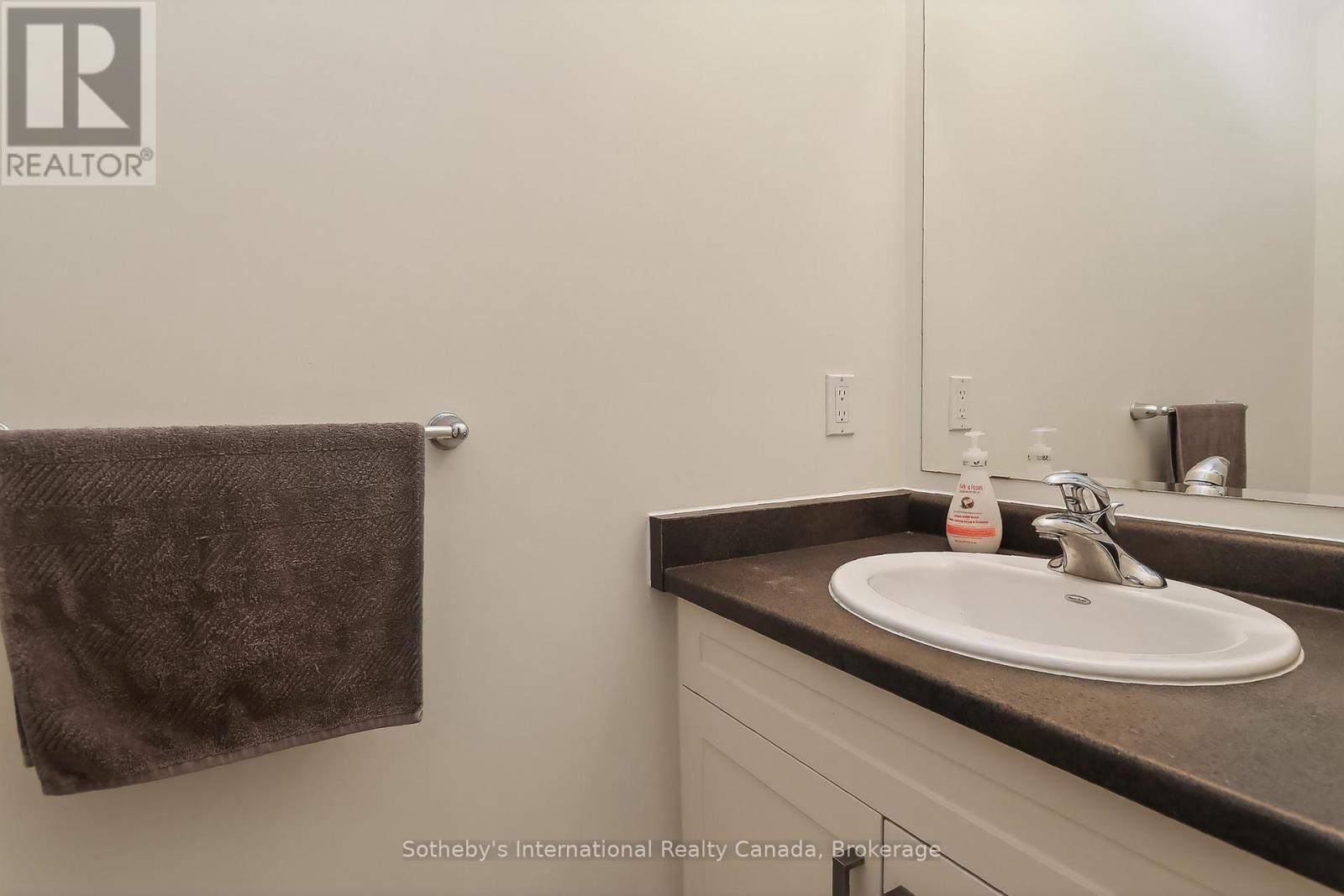 49 Silver Glen Boulevard, Collingwood, ON - Indoor Photo Showing Bathroom
