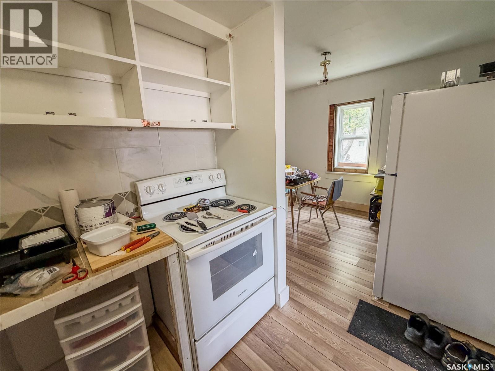 312 7Th Avenue E, Melville, SK - Indoor Photo Showing Kitchen