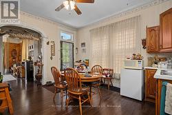 Unit 1 Eat-in kitchen -