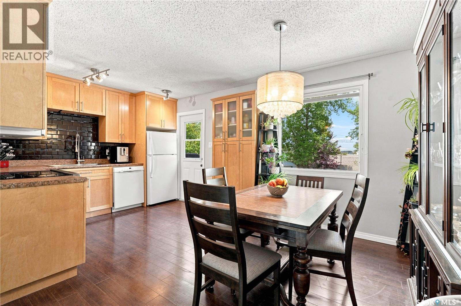 317 Simon Fraser Crescent, Saskatoon, SK - Indoor