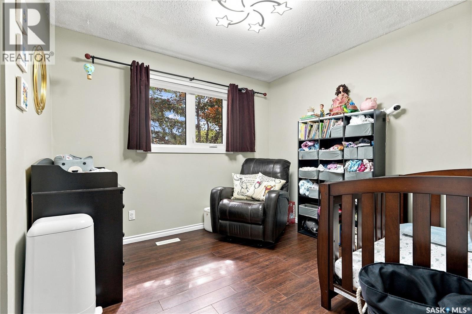 317 Simon Fraser Crescent, Saskatoon, SK - Indoor