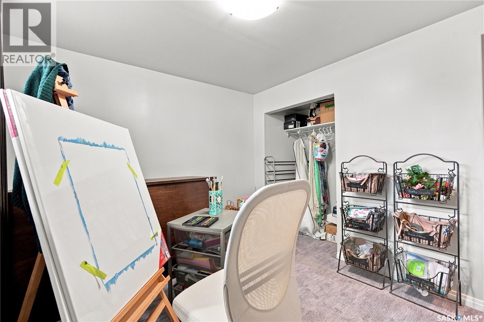 317 Simon Fraser Crescent, Saskatoon, SK - Indoor