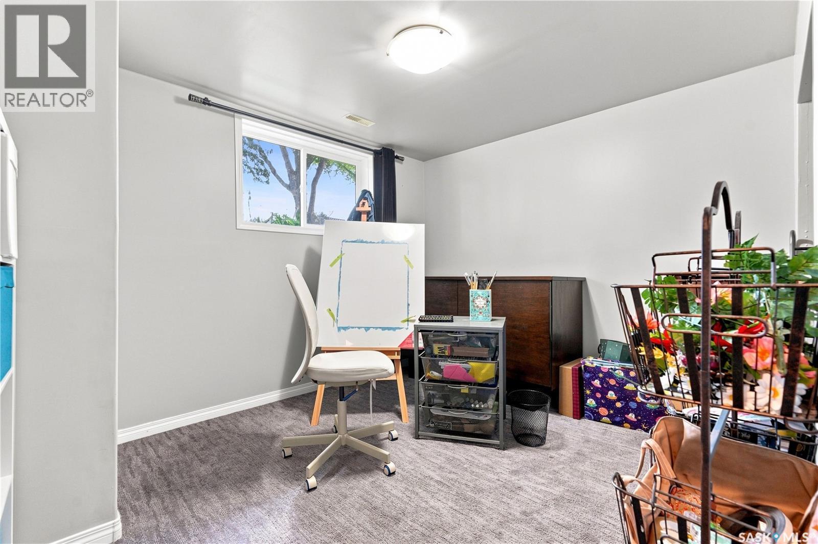 317 Simon Fraser Crescent, Saskatoon, SK - Indoor
