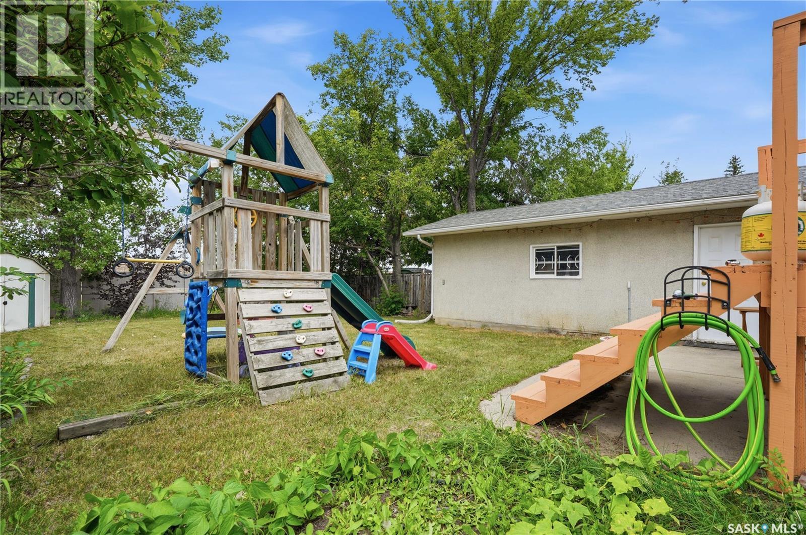 317 Simon Fraser Crescent, Saskatoon, SK - Outdoor