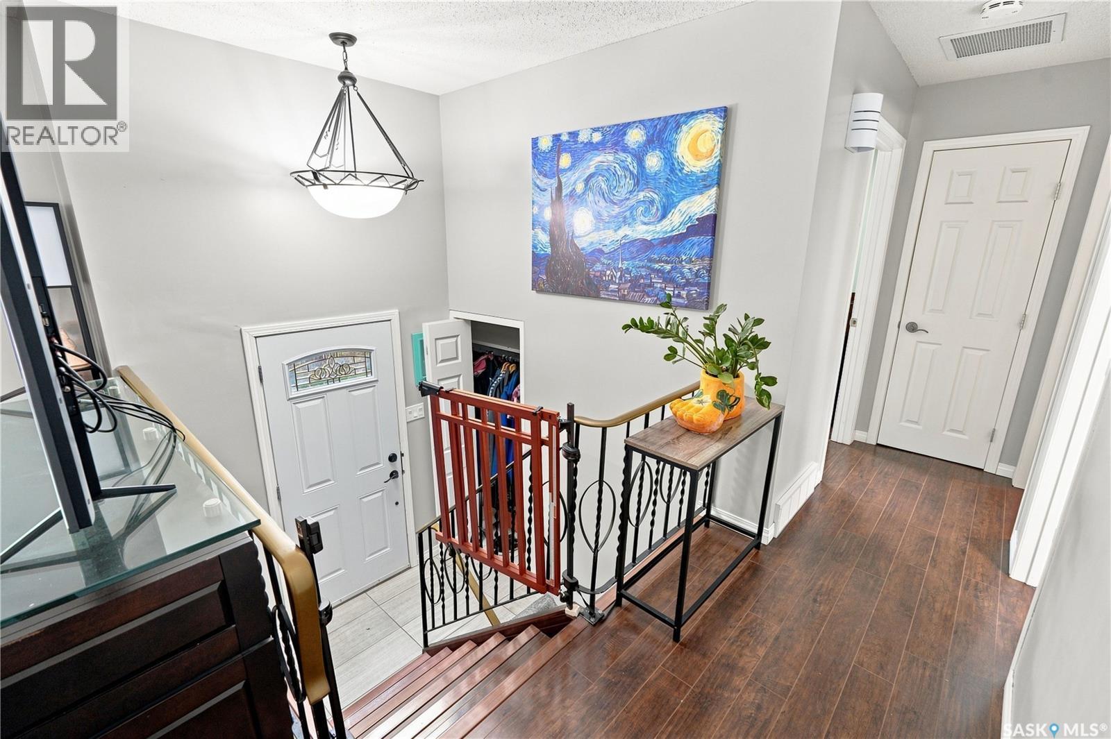 317 Simon Fraser Crescent, Saskatoon, SK - Indoor Photo Showing Other Room