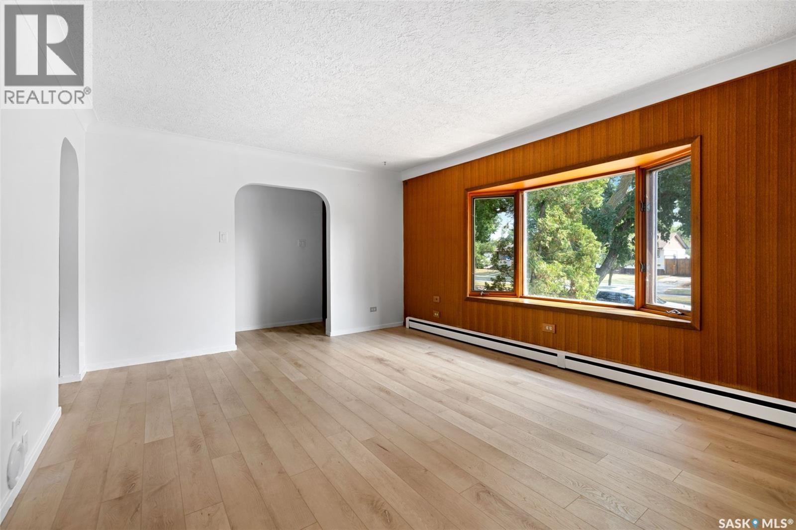 616 Broadway Avenue E, Regina, SK - Indoor Photo Showing Other Room
