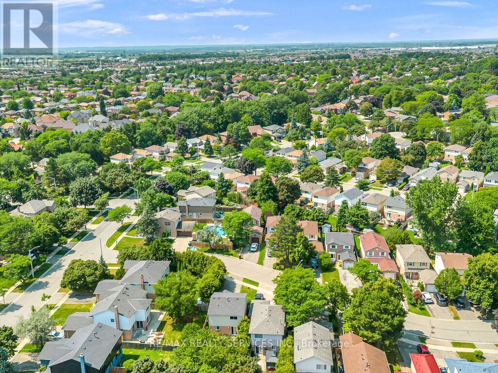 3079 Bartholomew Crescent, Mississauga, ON - Outdoor With View