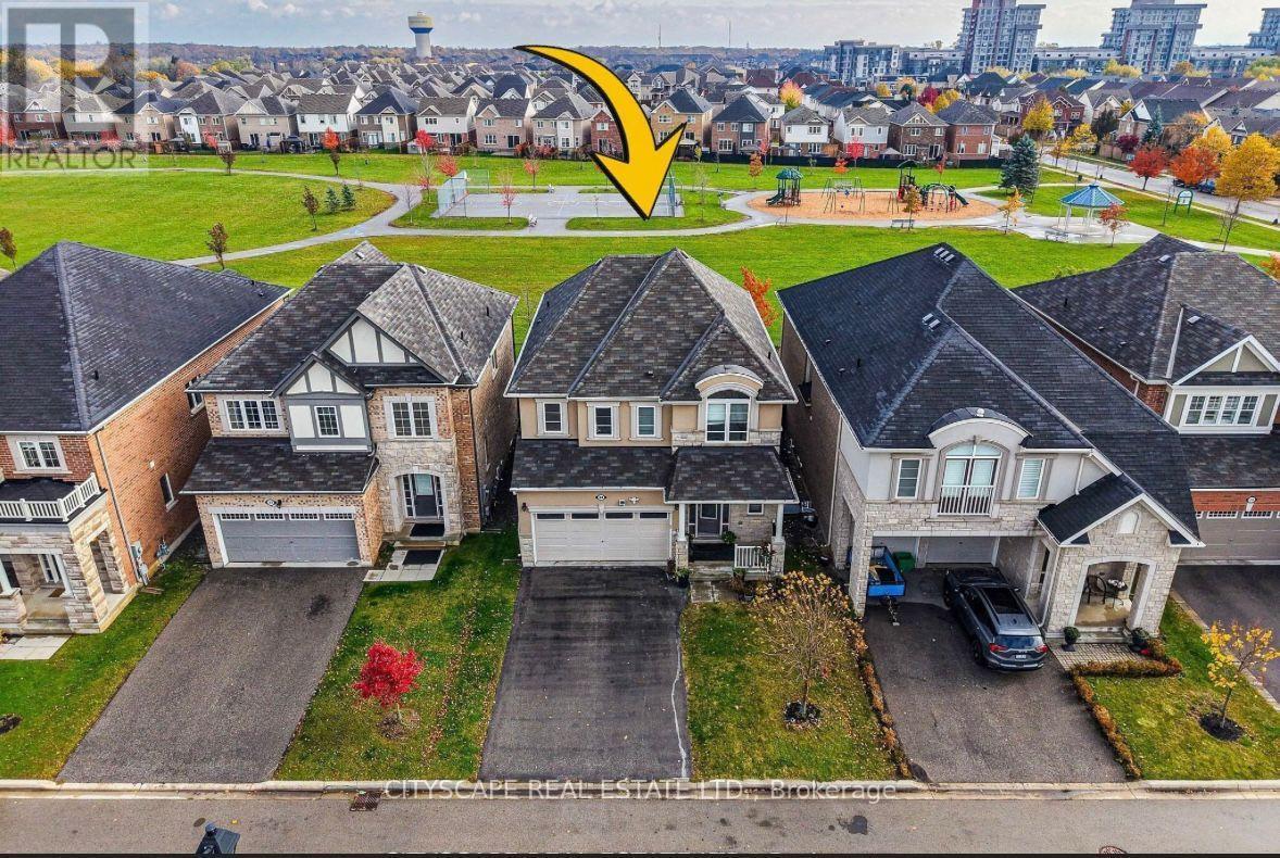 28 Celano Drive, Hamilton, ON - Outdoor With Facade