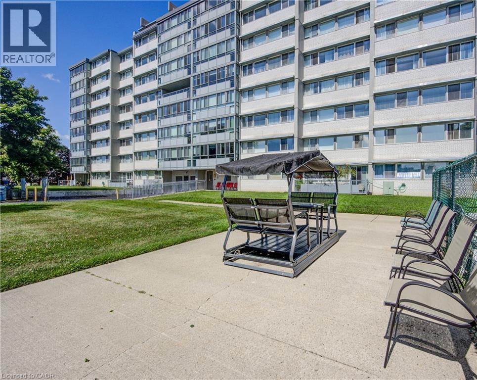 24 Midland Drive Unit# 403, Kitchener, ON - Outdoor
