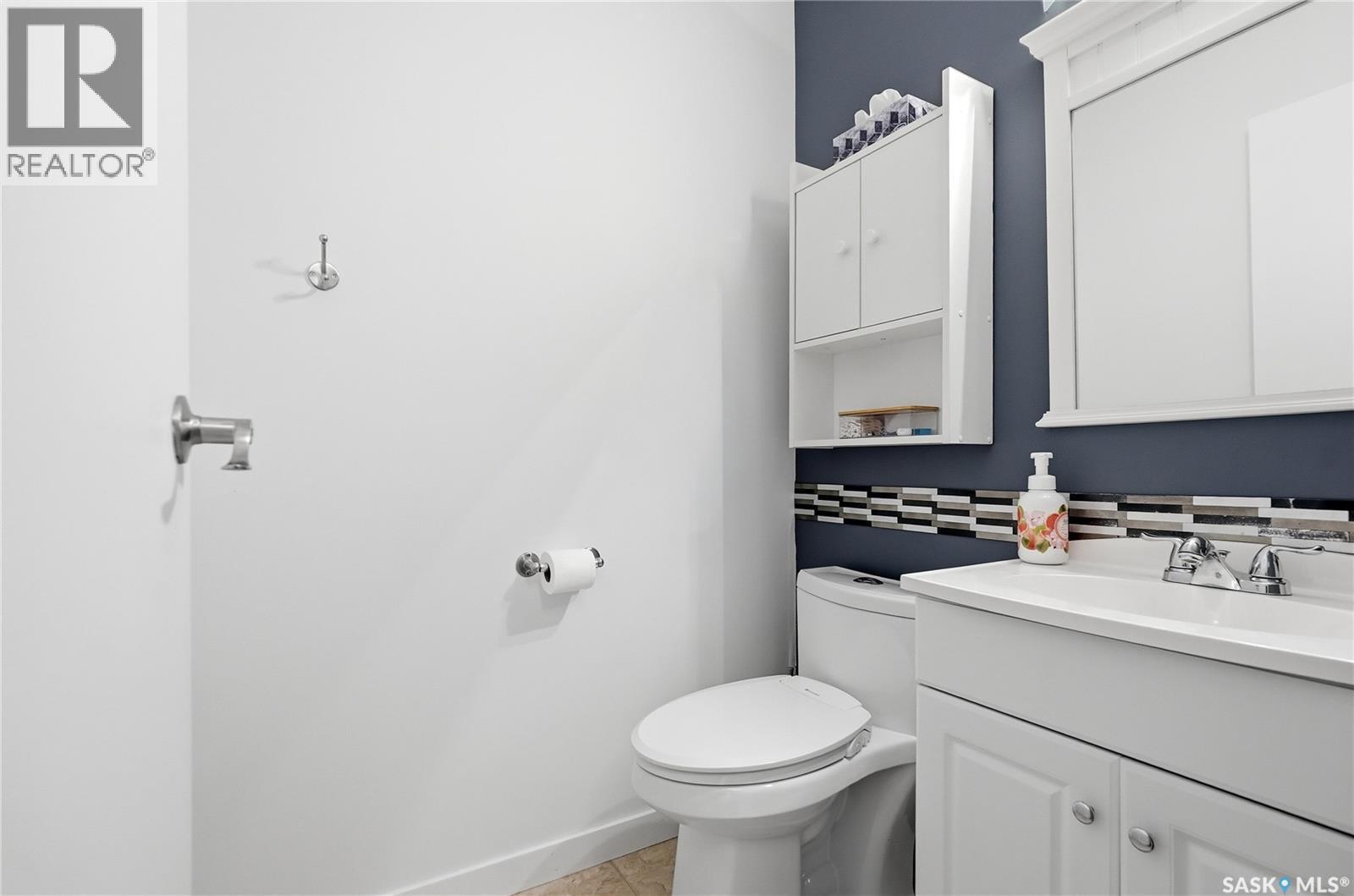 468 Berini Drive, Saskatoon, SK - Indoor Photo Showing Bathroom