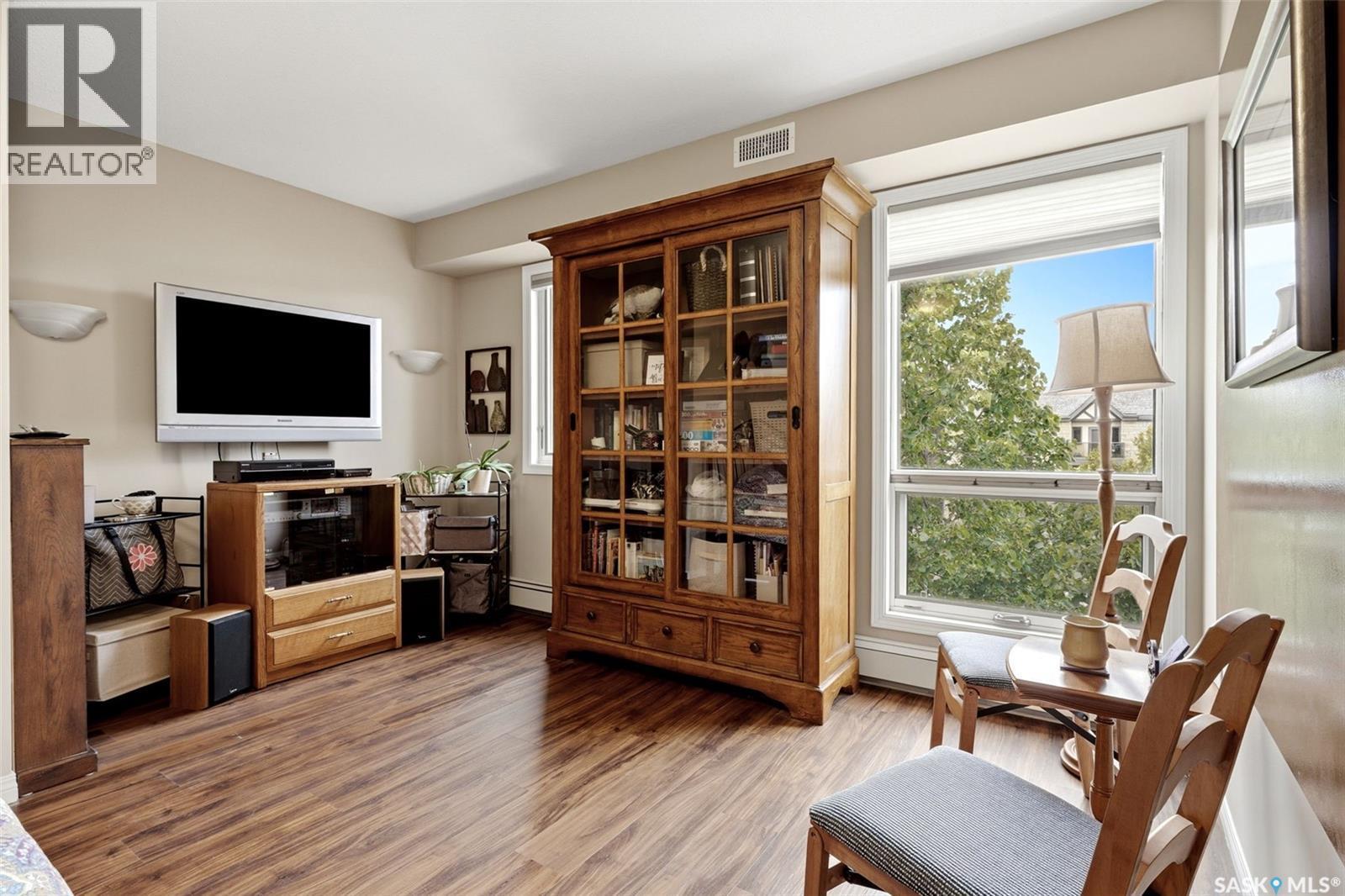 449 3605 Albert Street, Regina, SK - Indoor
